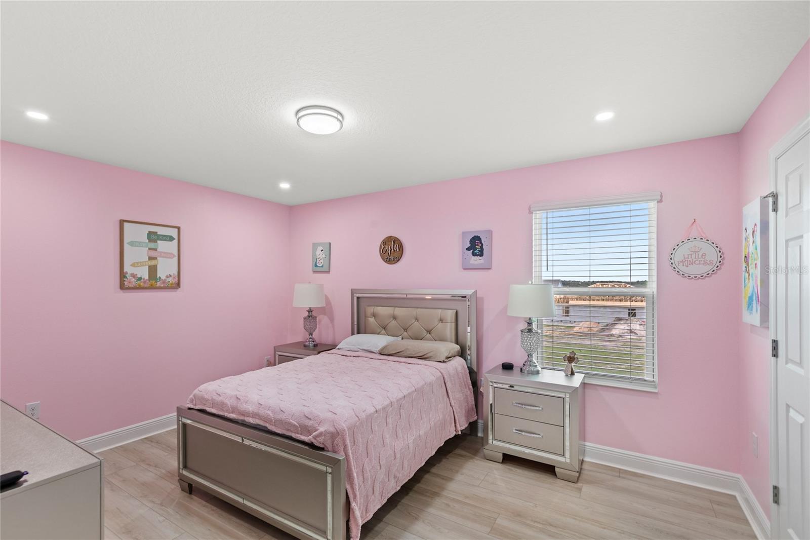 Image 40 of 54 For 5867 Sierra Crown Street