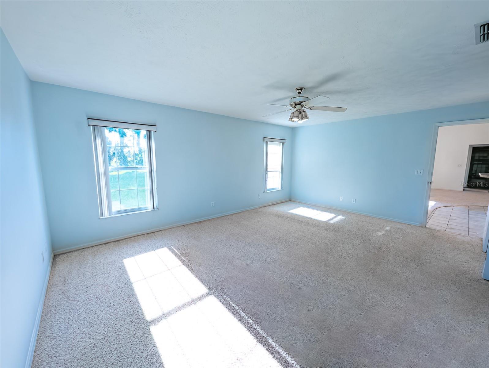 Image 11 of 48 For 12910 58th Court