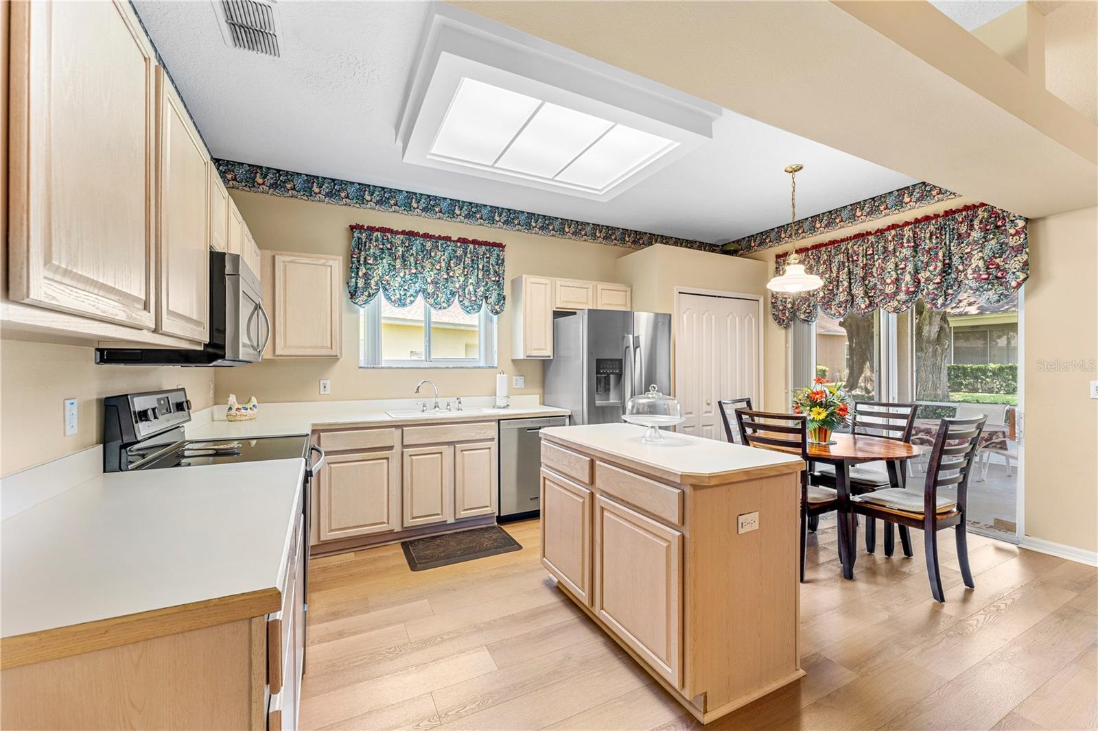 Image 14 of 71 For 2310 Grasmere Circle