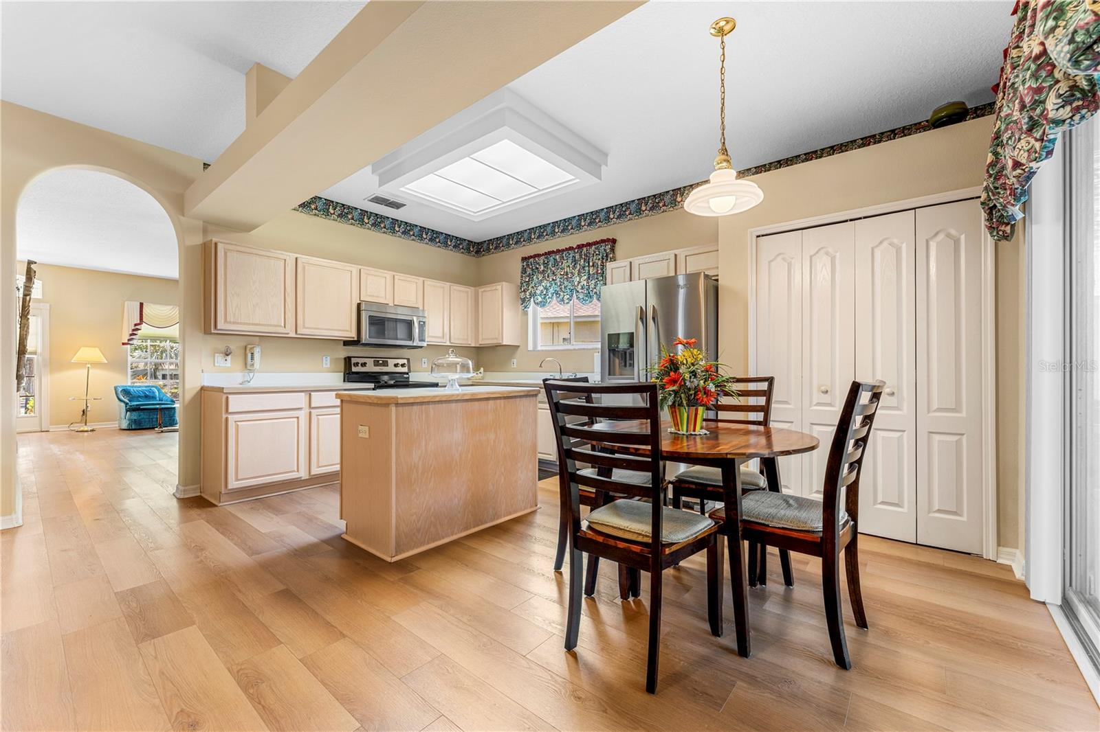 Image 17 of 71 For 2310 Grasmere Circle