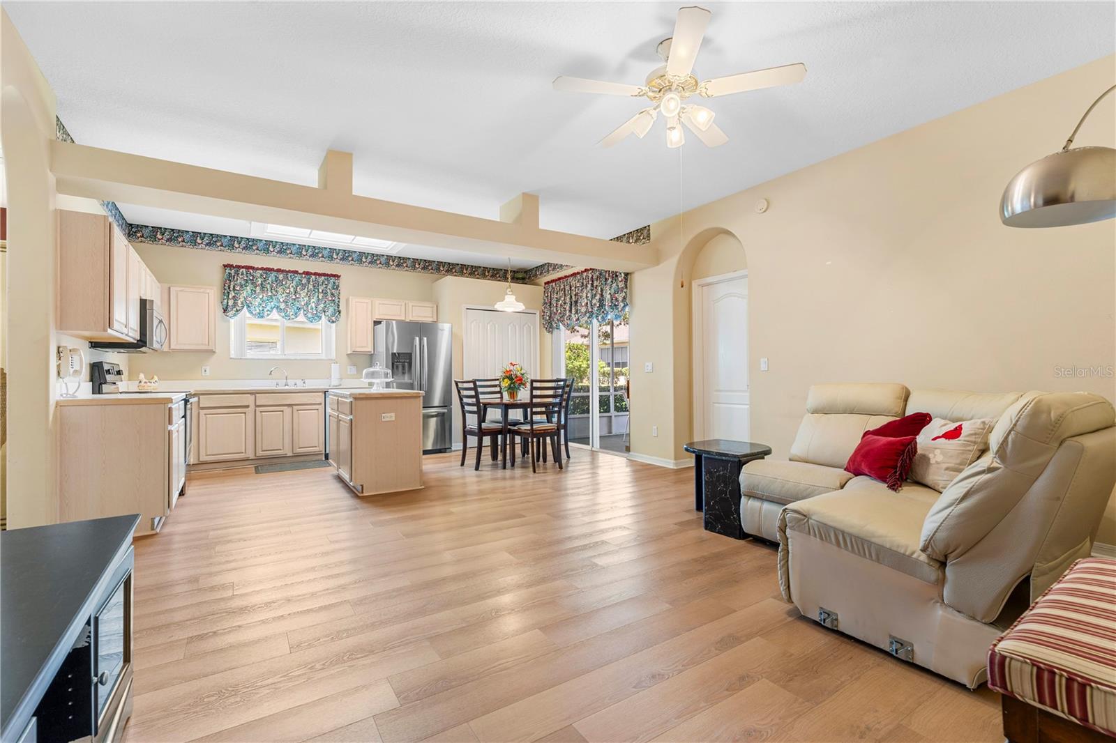 Image 21 of 71 For 2310 Grasmere Circle