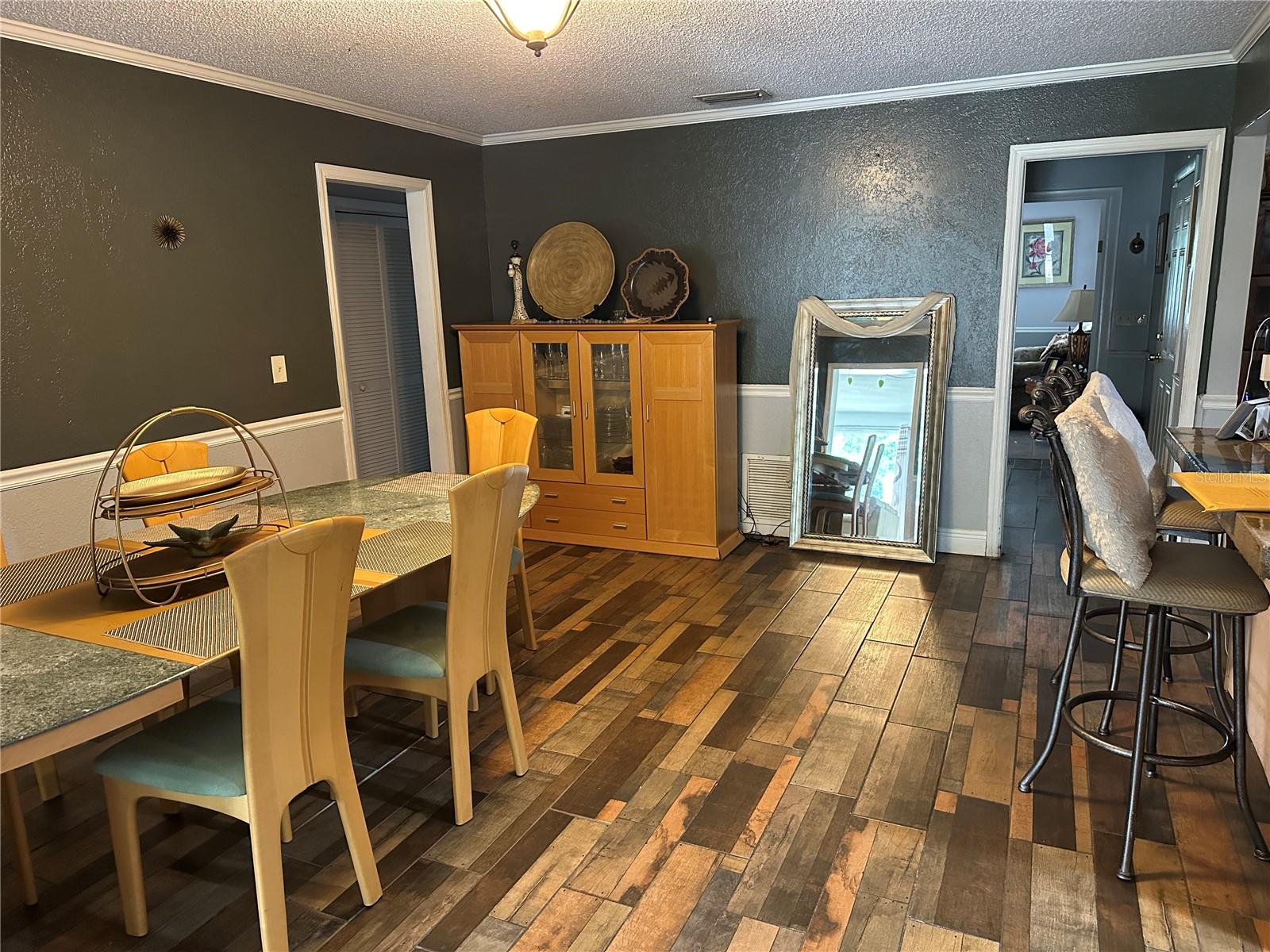Image 14 of 19 For 6015 Denson Drive
