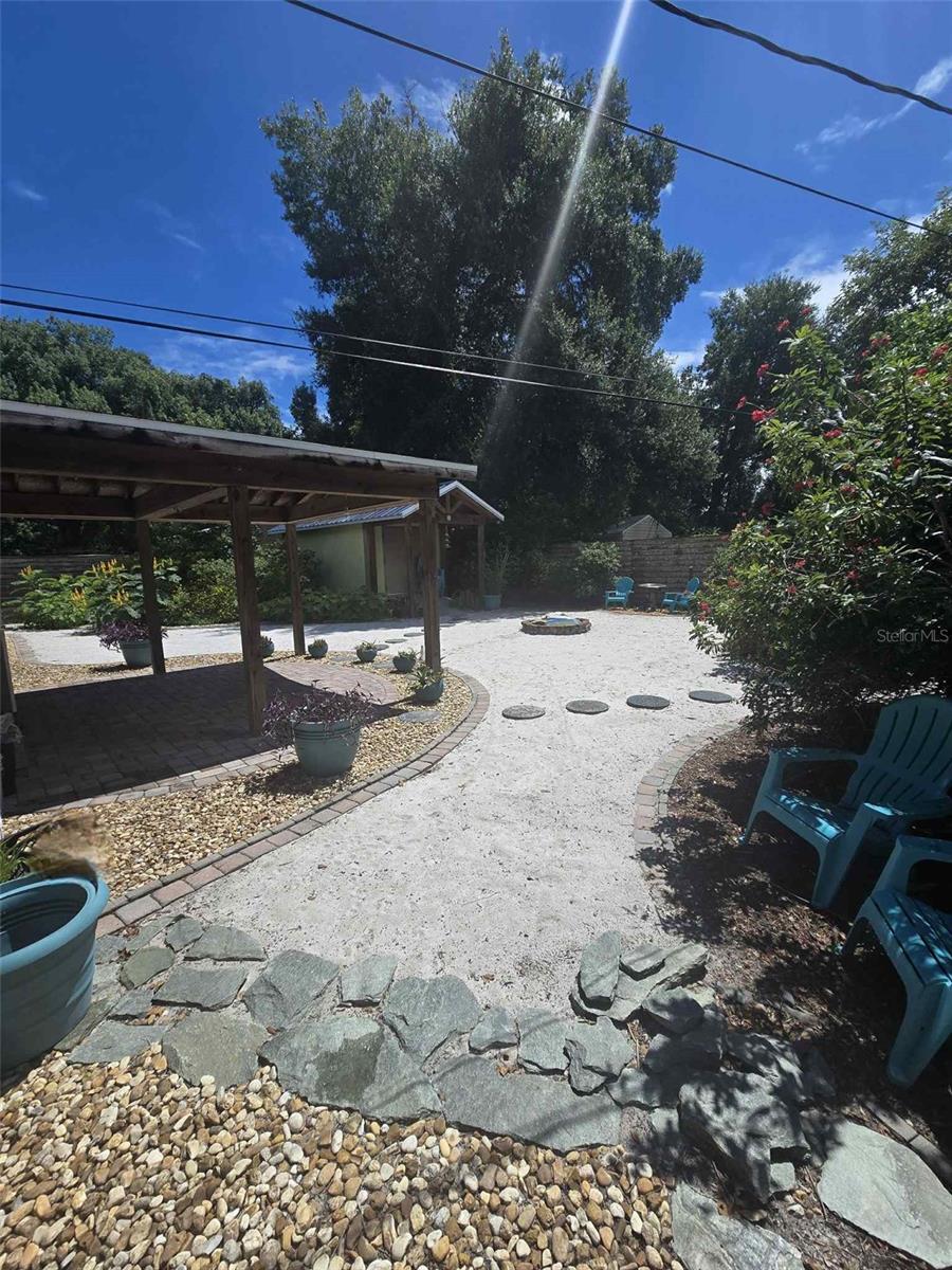 Image 6 of 7 For 2600 Crystal Lake Avenue