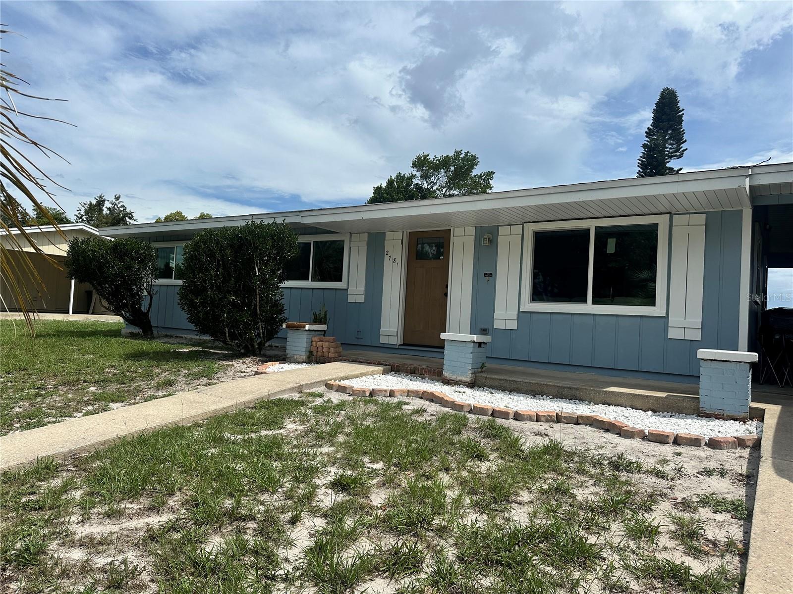 Image 2 of 36 For 2781 Fulford Street