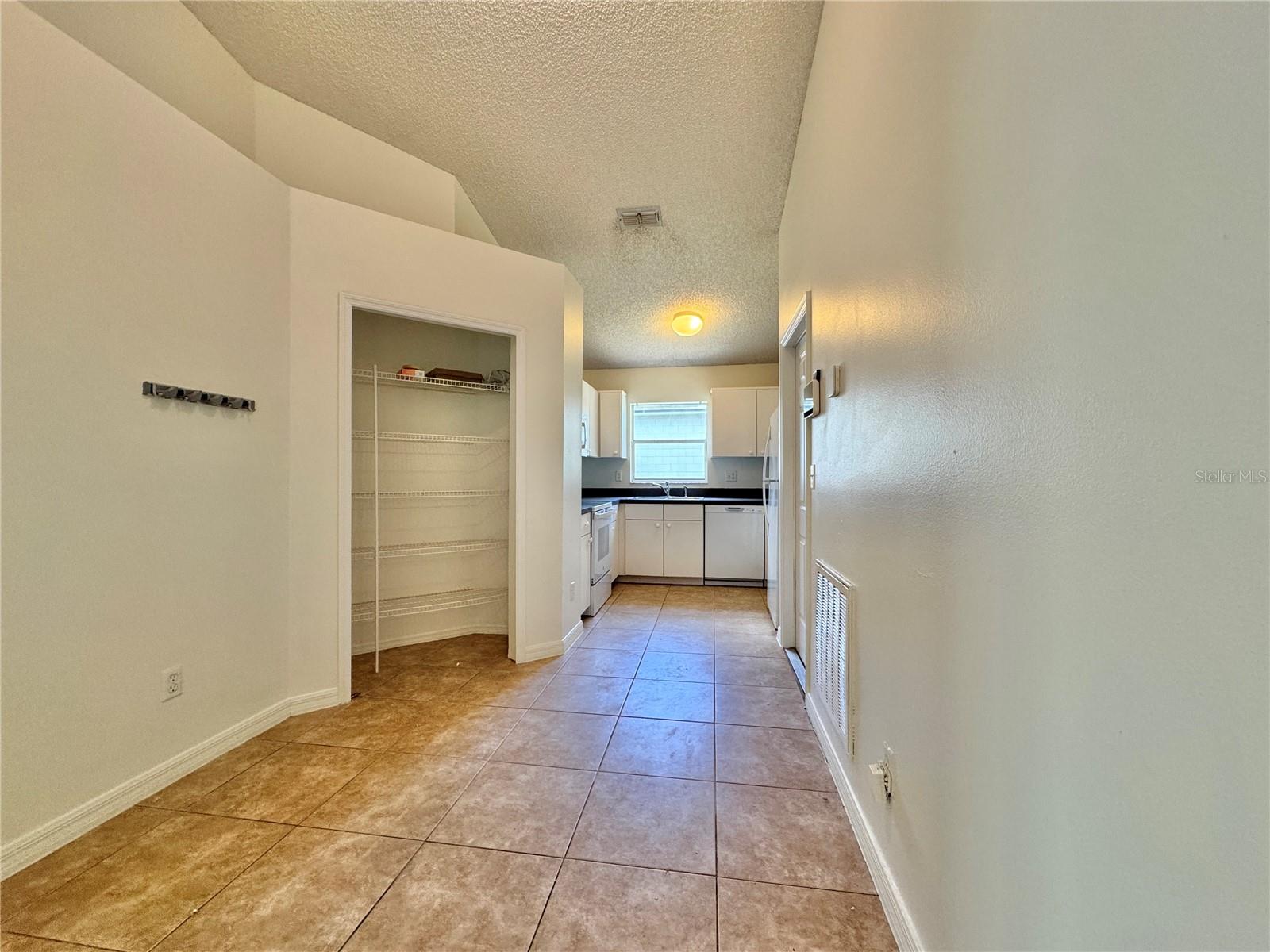 Image 16 of 45 For 1564 Palmstone Drive