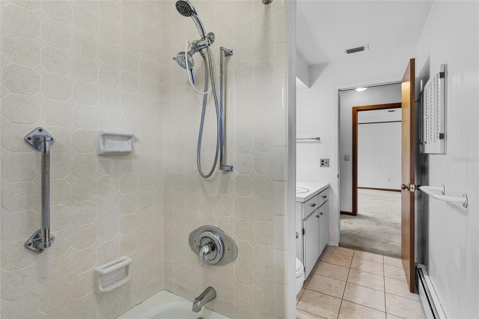 Image 22 of 63 For 1422 8th Avenue