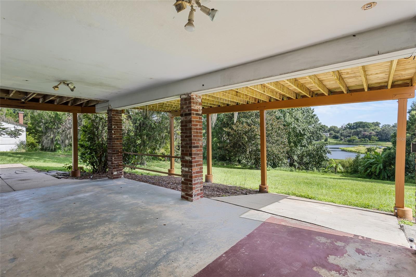 Image 33 of 63 For 1422 8th Avenue