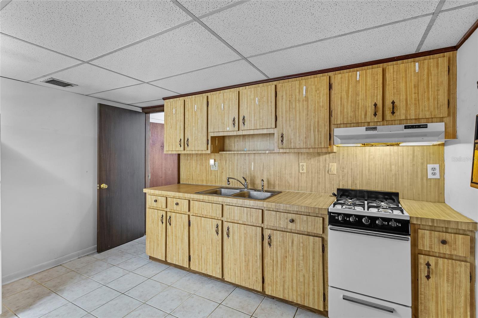 Image 35 of 63 For 1422 8th Avenue