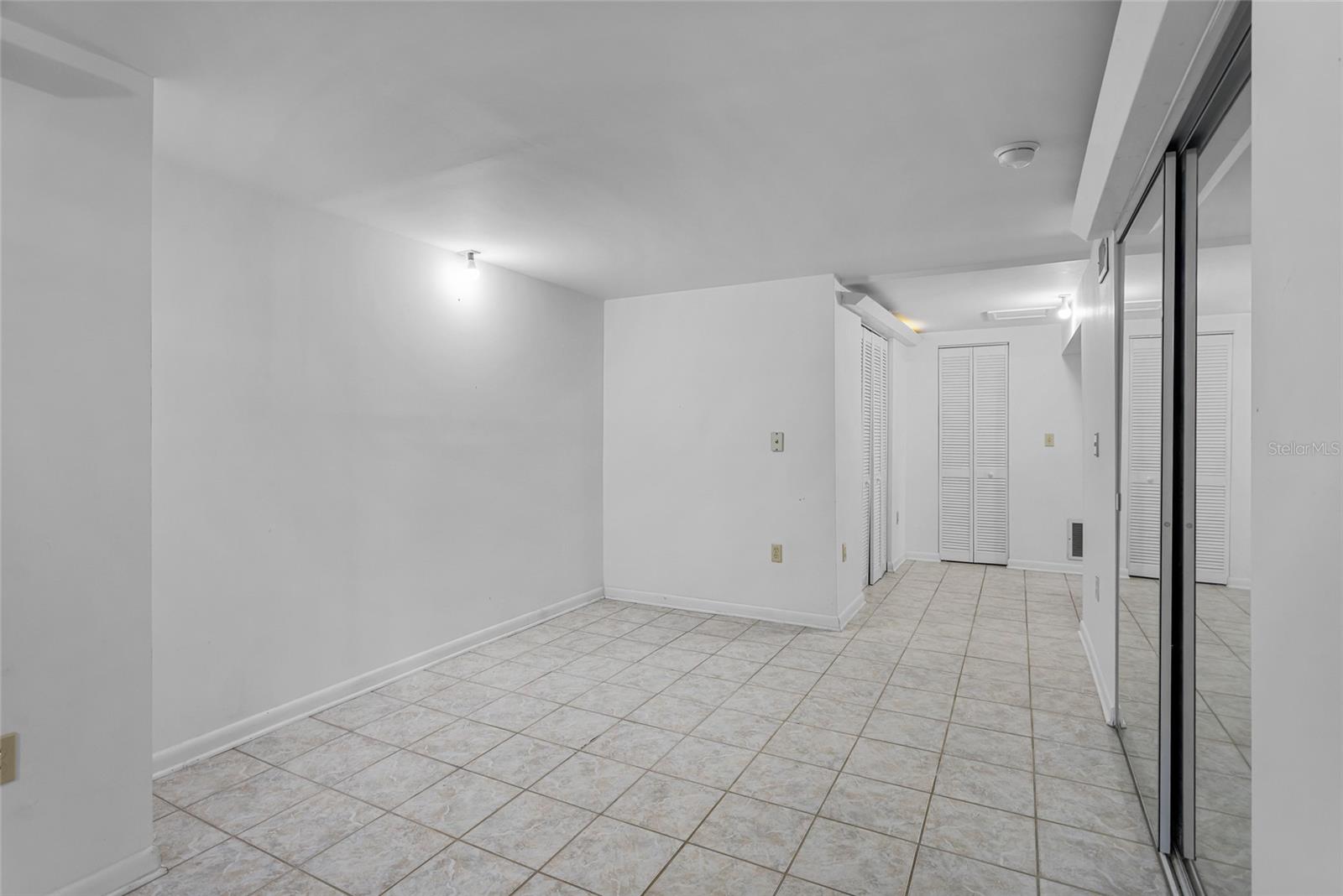 Image 44 of 63 For 1422 8th Avenue