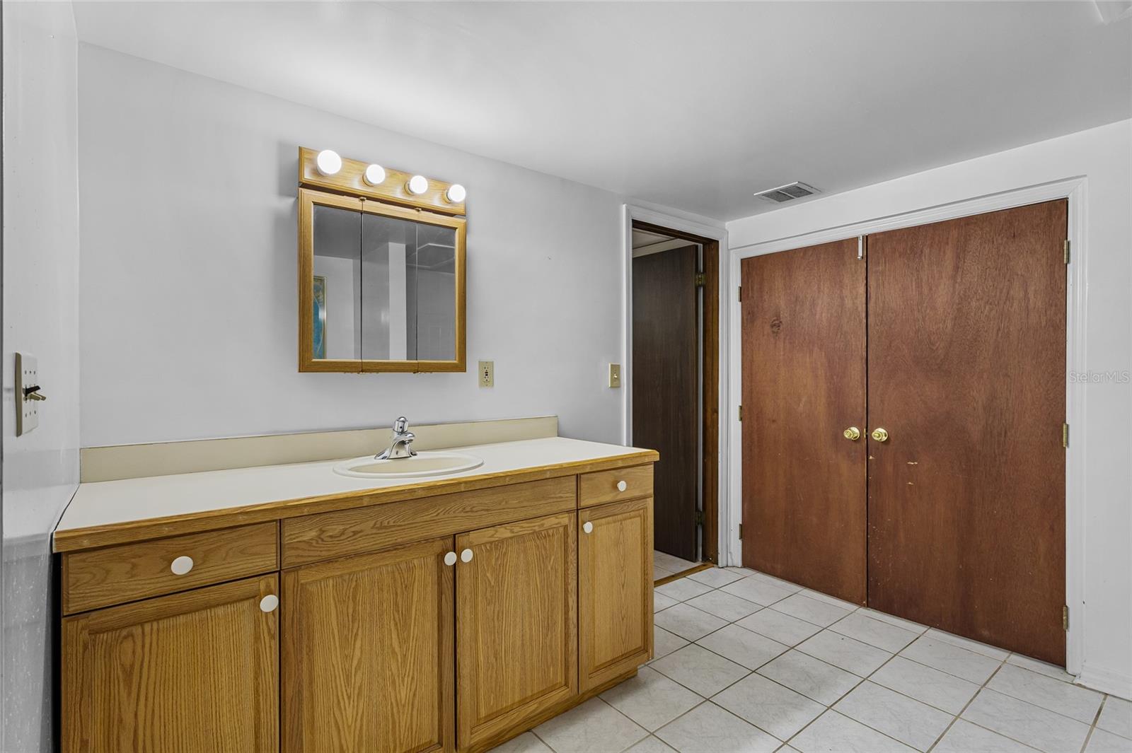 Image 49 of 63 For 1422 8th Avenue