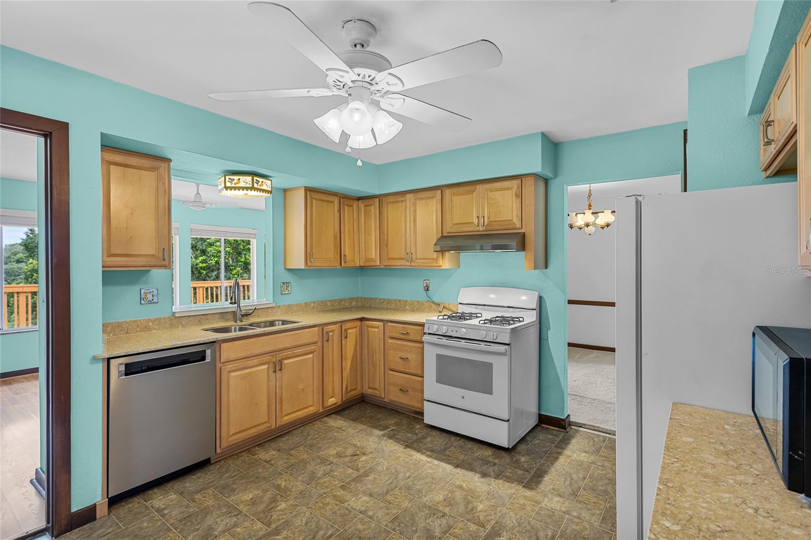 Image 7 of 63 For 1422 8th Avenue