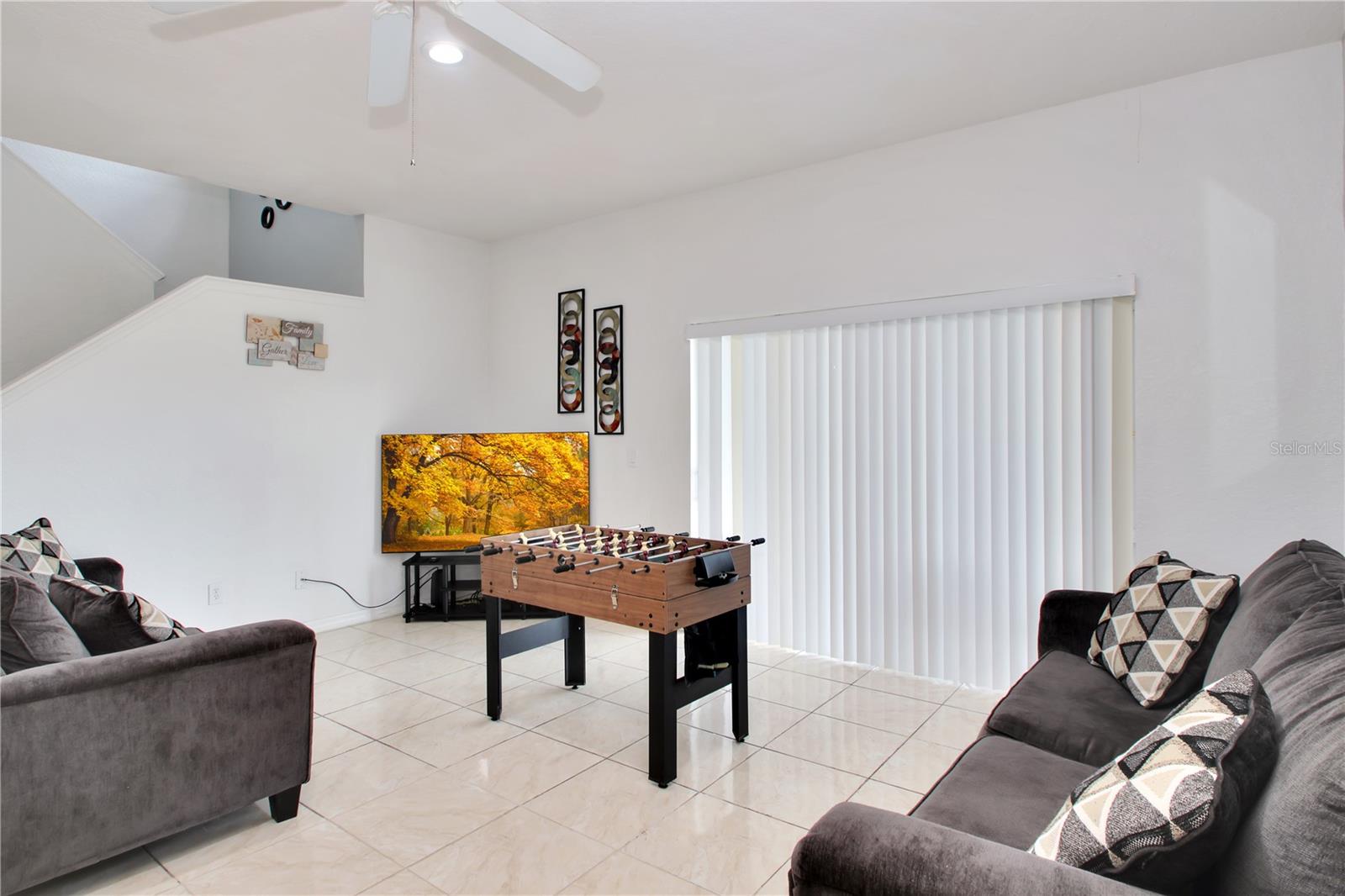Image 11 of 27 For 497 La Mirage Street