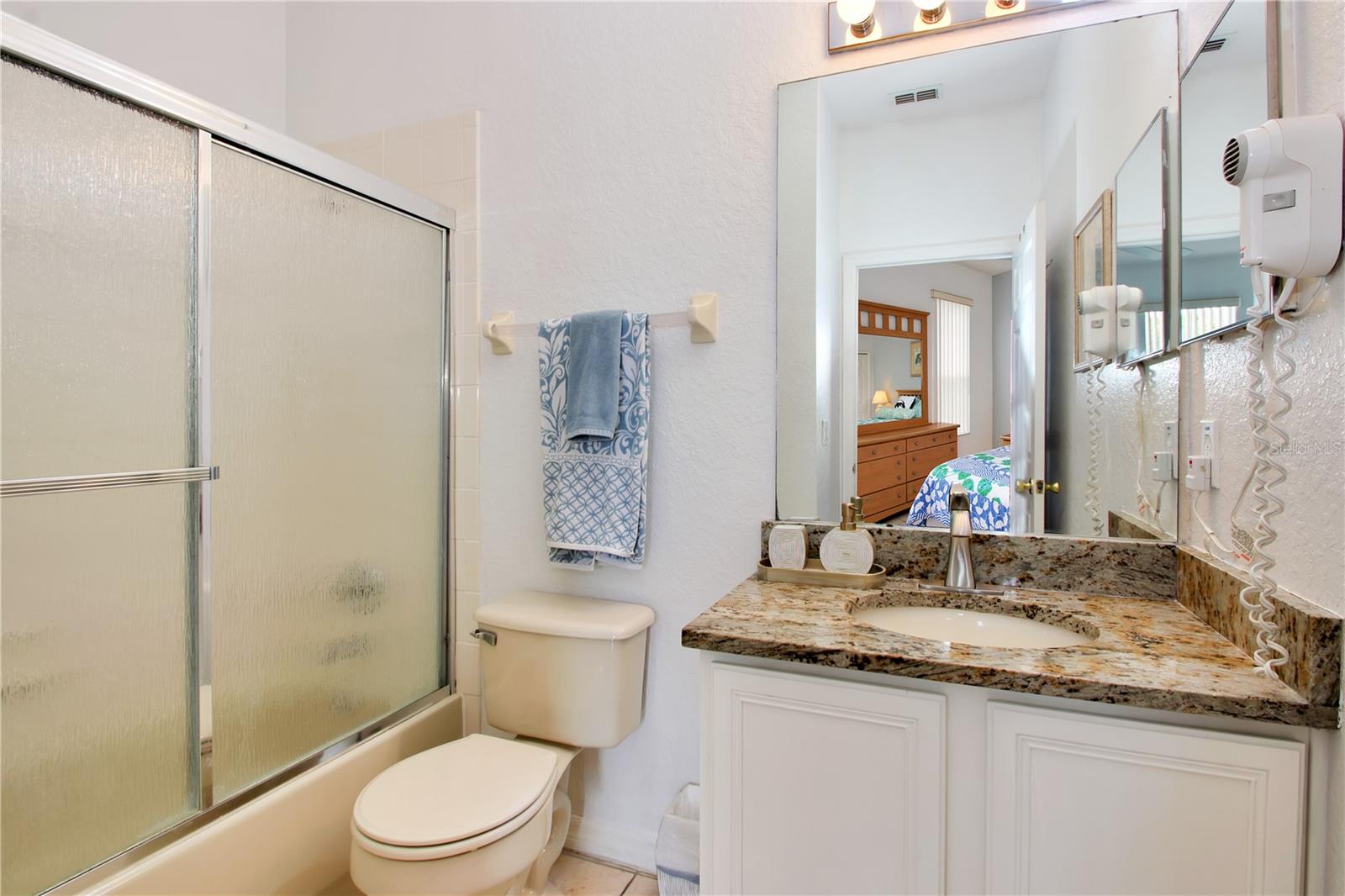 Image 16 of 27 For 497 La Mirage Street