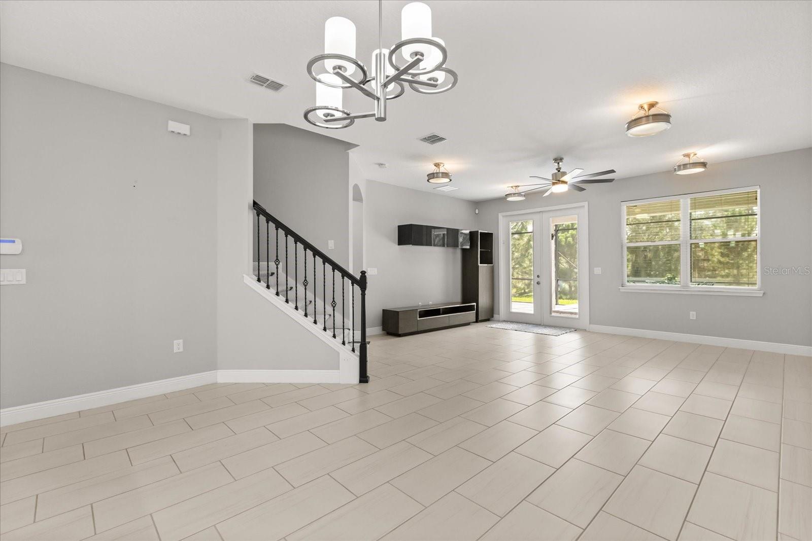 Image 13 of 39 For 246 Oakmont Reserve Circle