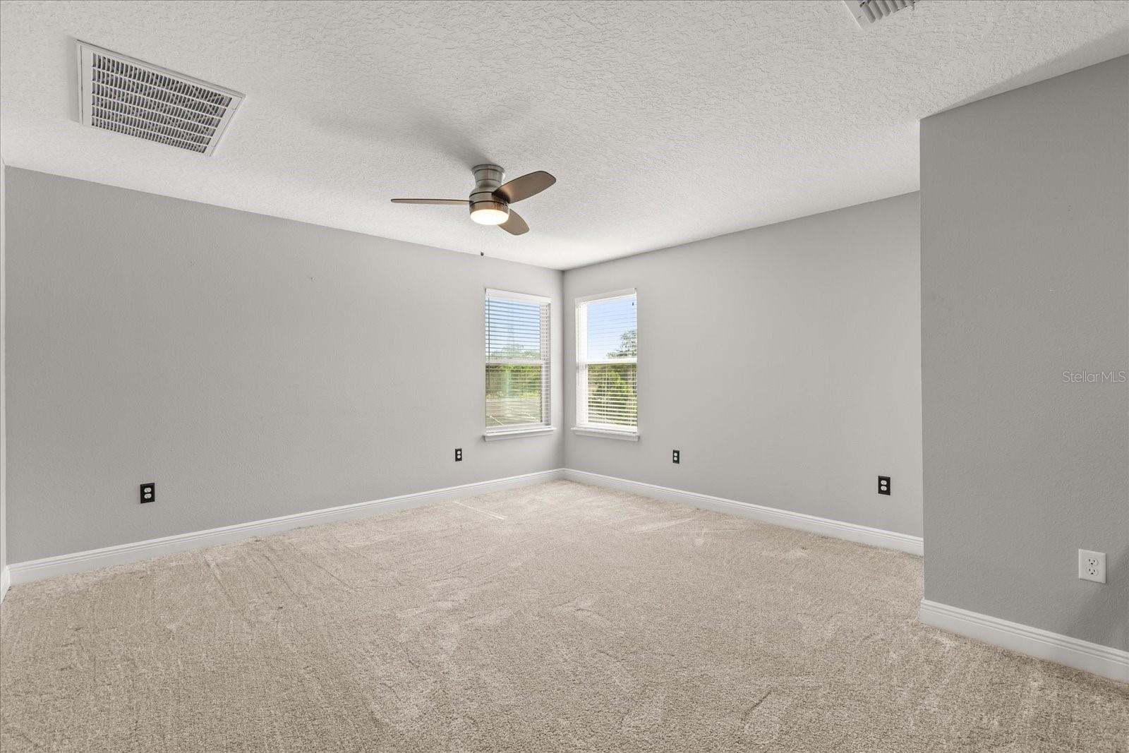 Image 21 of 39 For 246 Oakmont Reserve Circle