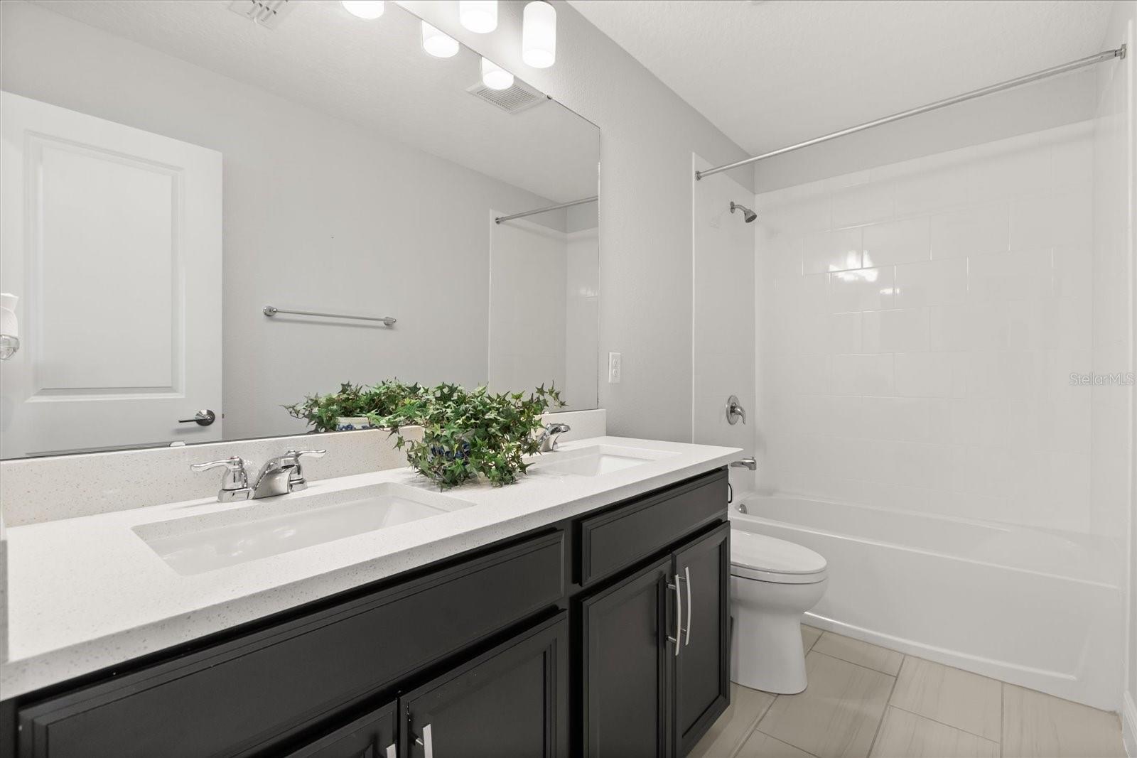 Image 23 of 39 For 246 Oakmont Reserve Circle