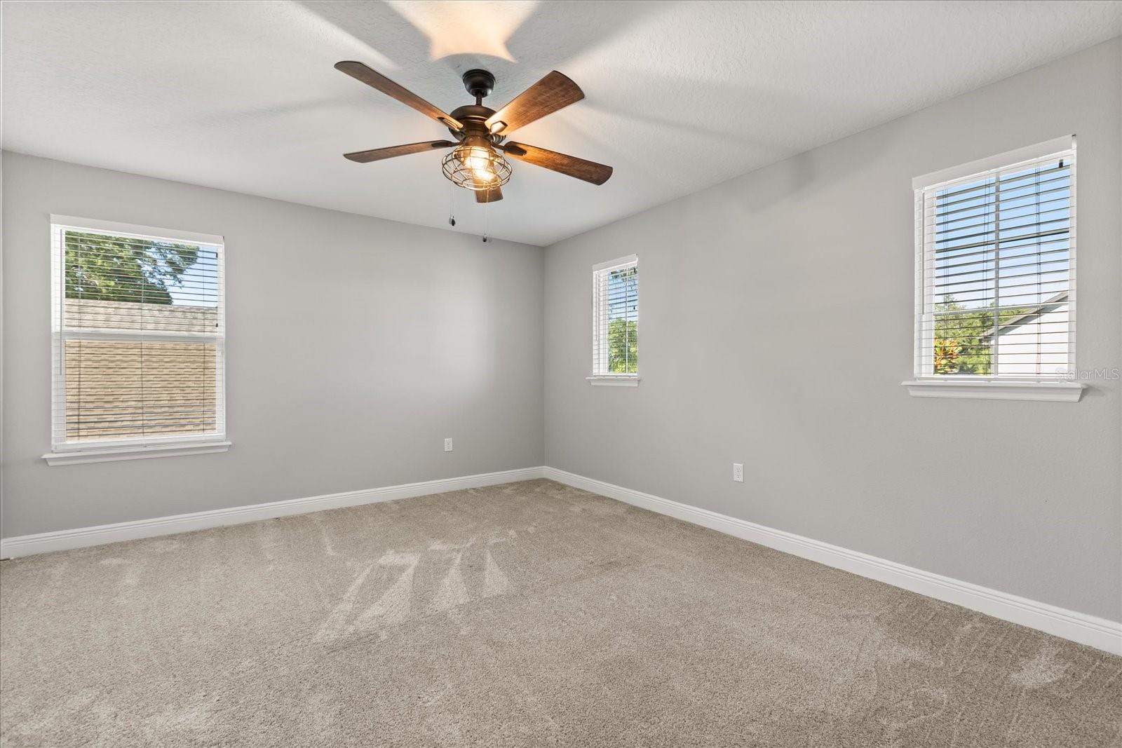 Image 28 of 39 For 246 Oakmont Reserve Circle