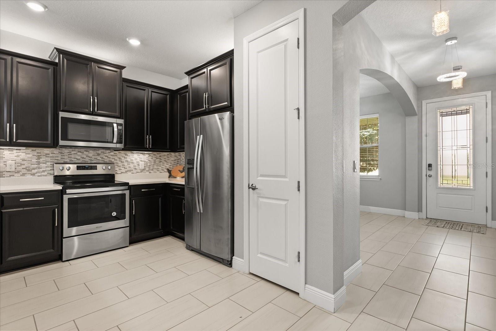 Image 6 of 39 For 246 Oakmont Reserve Circle