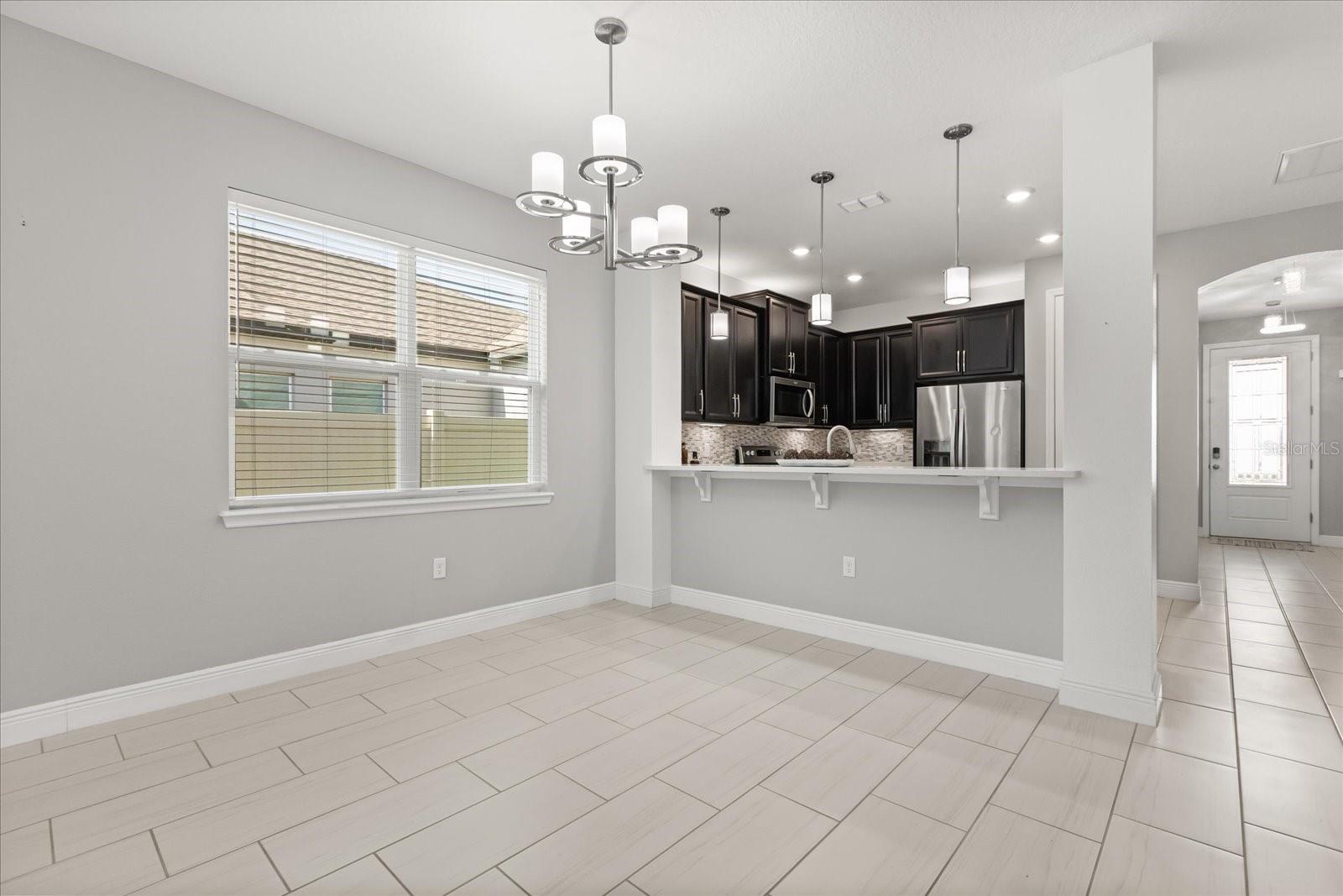 Image 8 of 39 For 246 Oakmont Reserve Circle