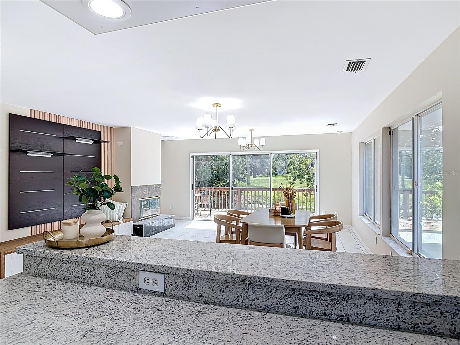 Image 19 of 52 For 289 Gull Drive S