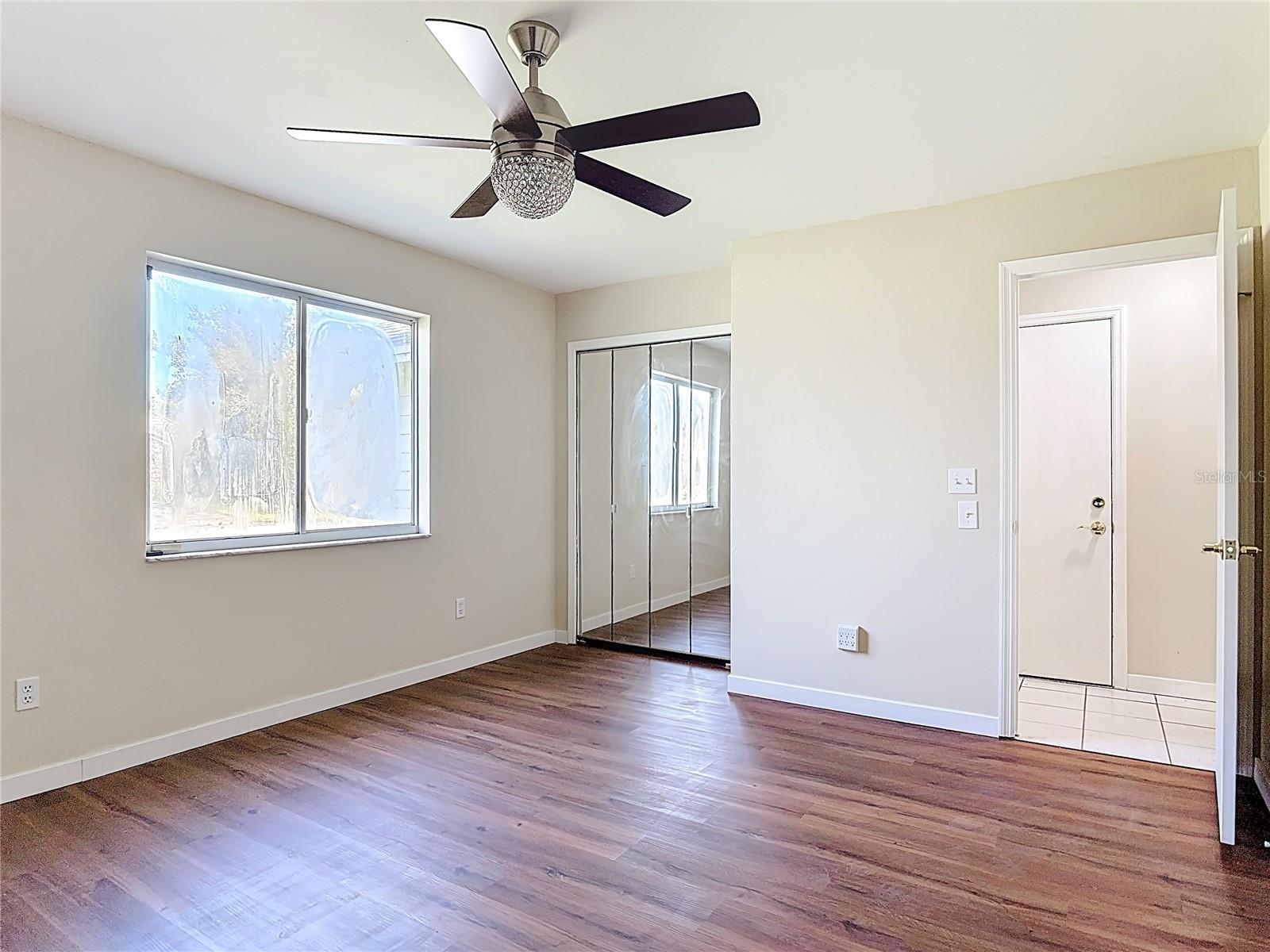 Image 33 of 52 For 289 Gull Drive S