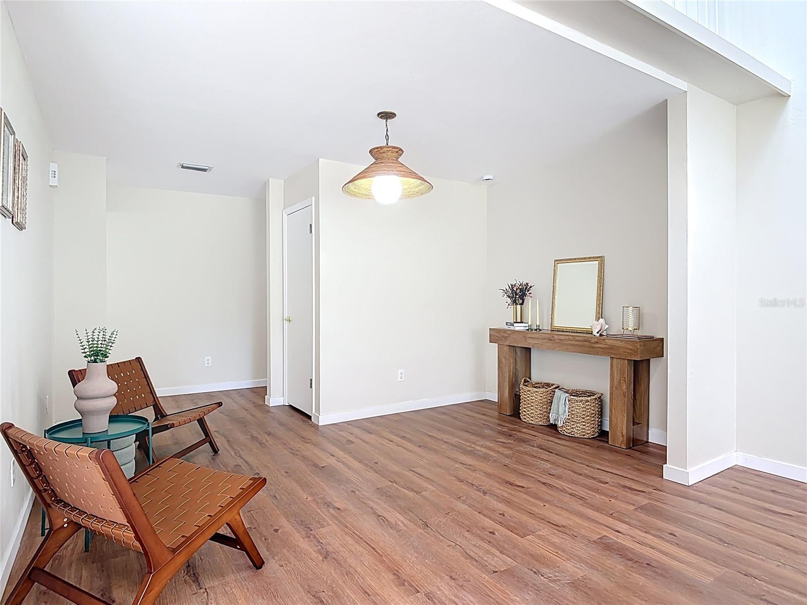 Image 6 of 52 For 289 Gull Drive S