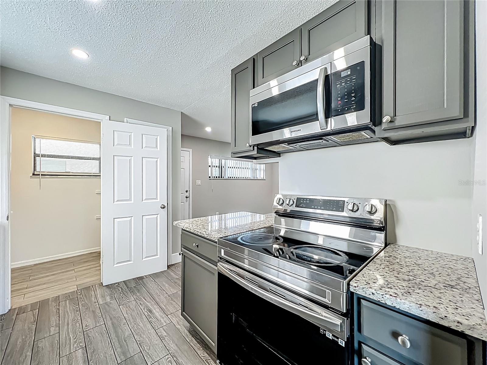 Image 21 of 80 For 1152 Martin L King Drive