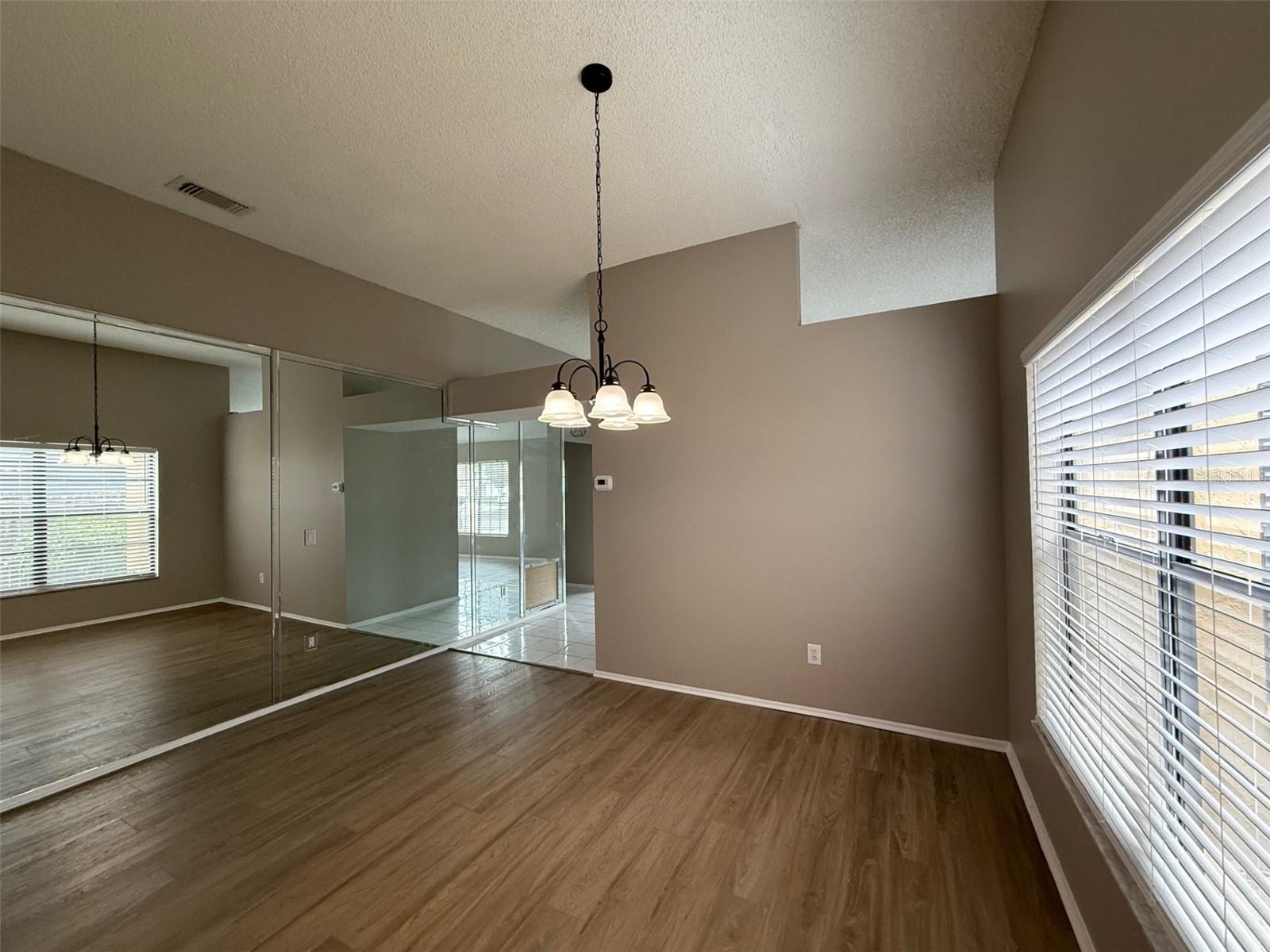 Image 5 of 19 For 432 Sundance Drive