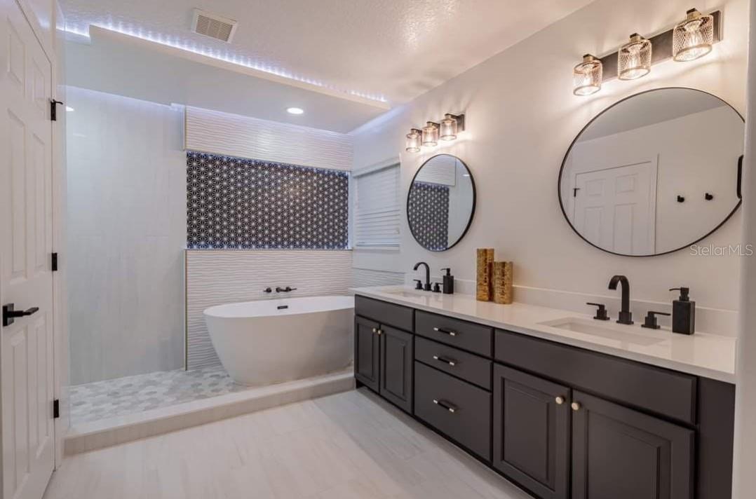 Image 3 of 14 For 14585 Cheever Street