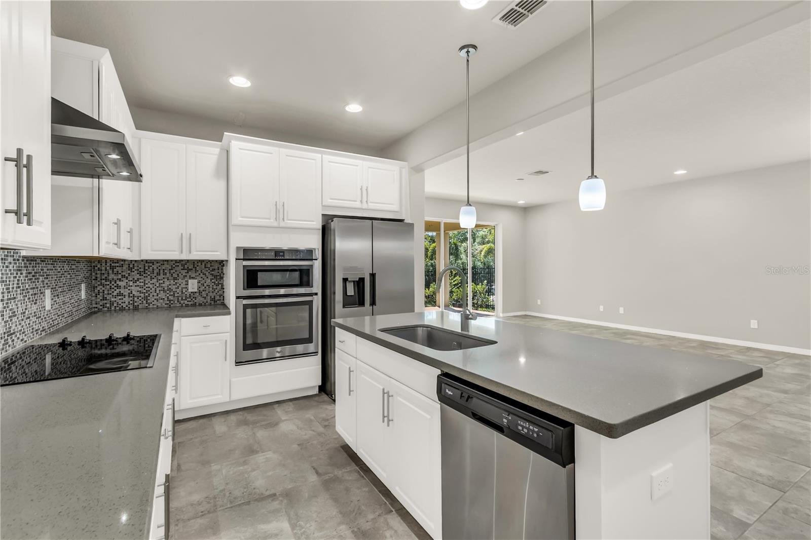 Image 11 of 36 For 8625 Dufferin Lane