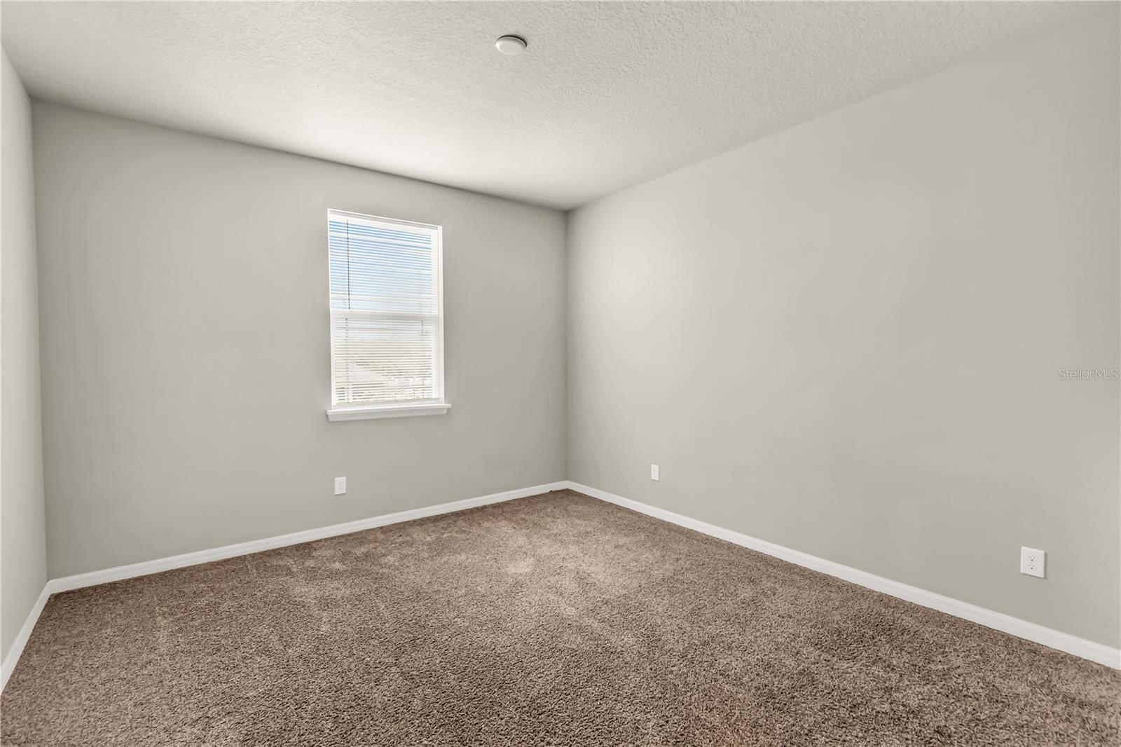 Image 19 of 36 For 8625 Dufferin Lane
