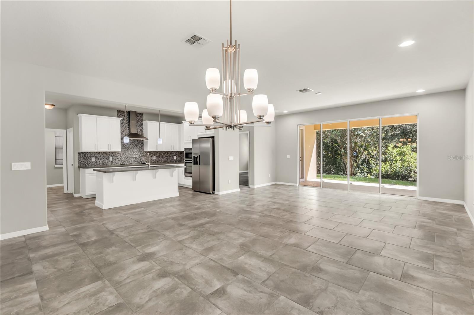 Image 7 of 36 For 8625 Dufferin Lane