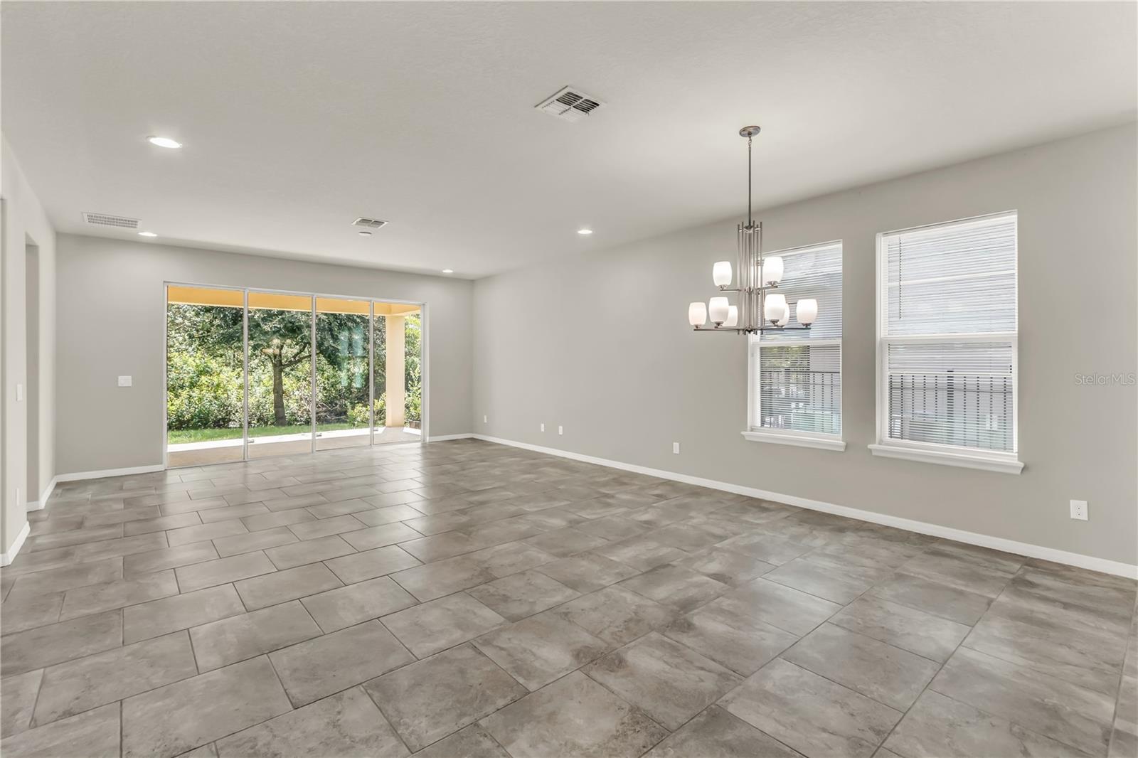 Image 8 of 36 For 8625 Dufferin Lane