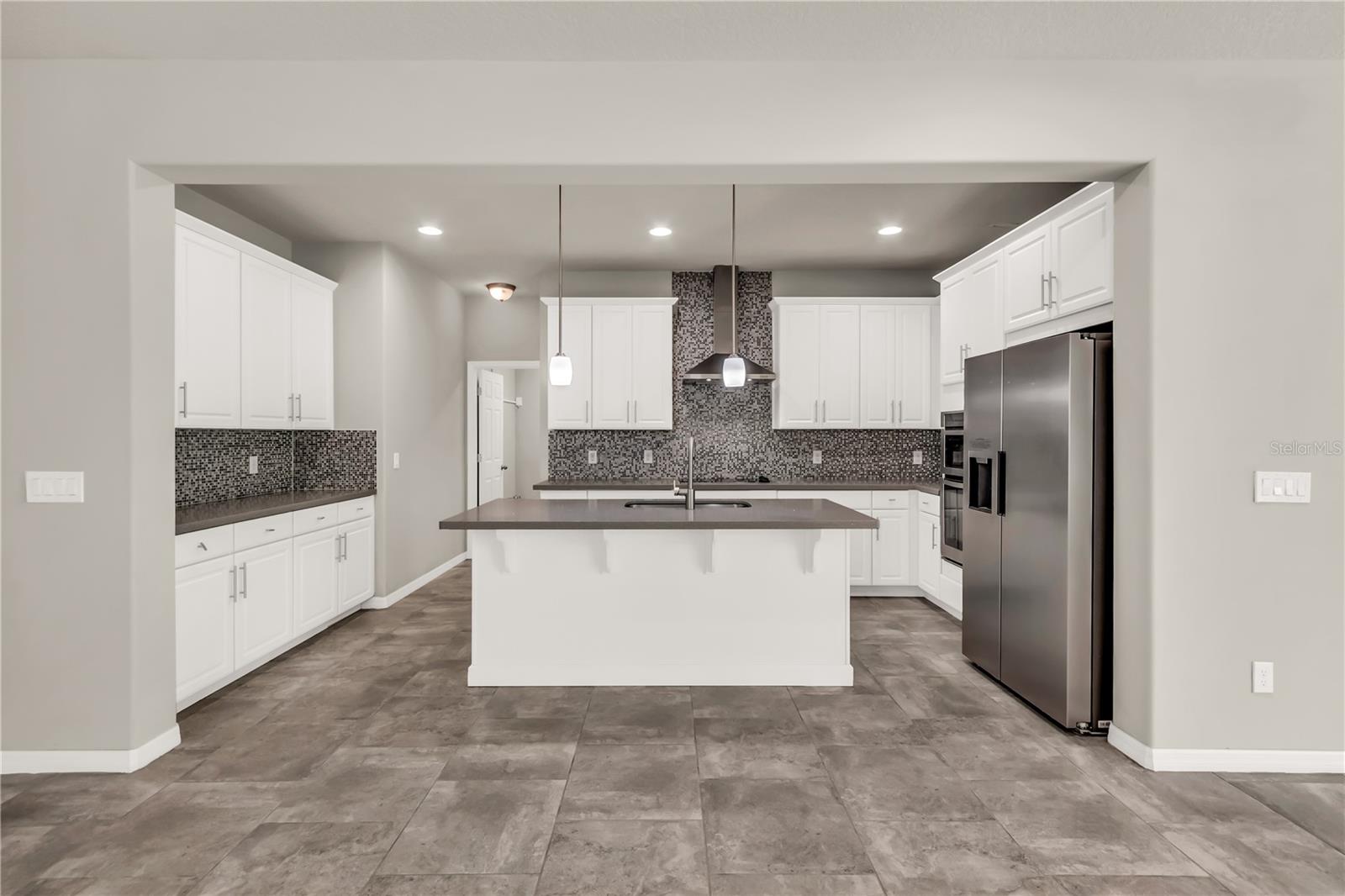 Image 9 of 36 For 8625 Dufferin Lane