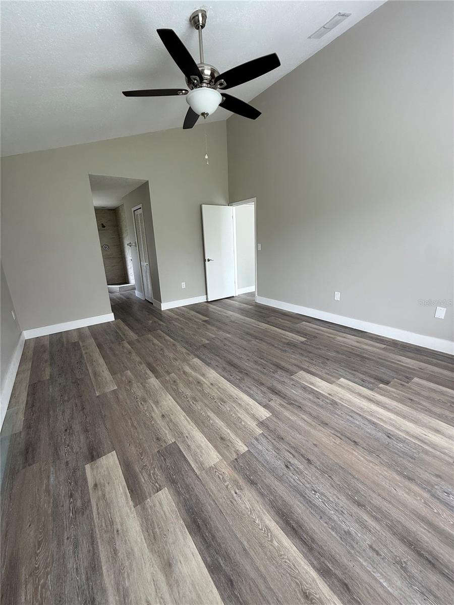 Image 8 of 16 For 115 Oxford Road