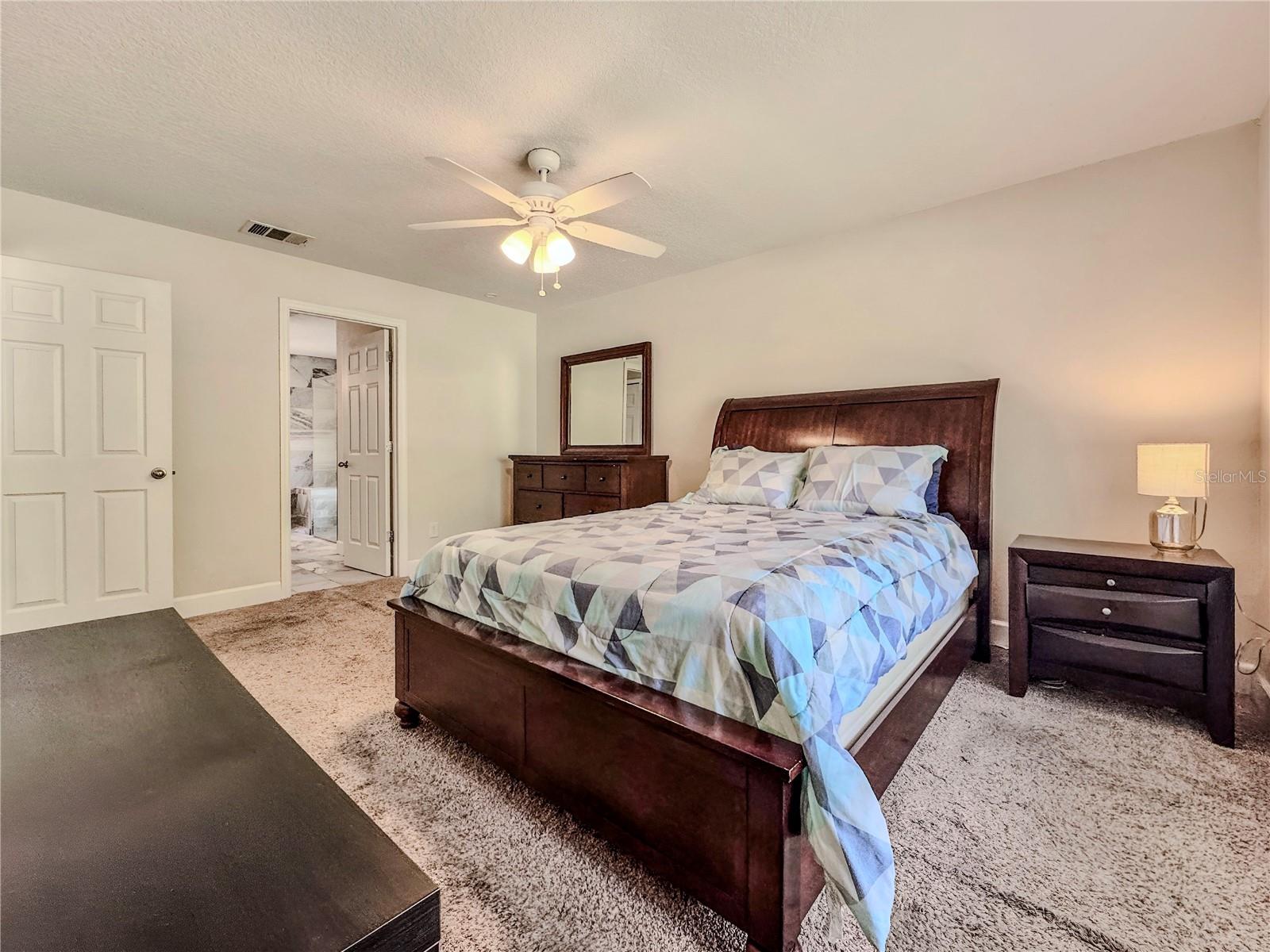 Image 27 of 53 For 2507 Creekview Circle