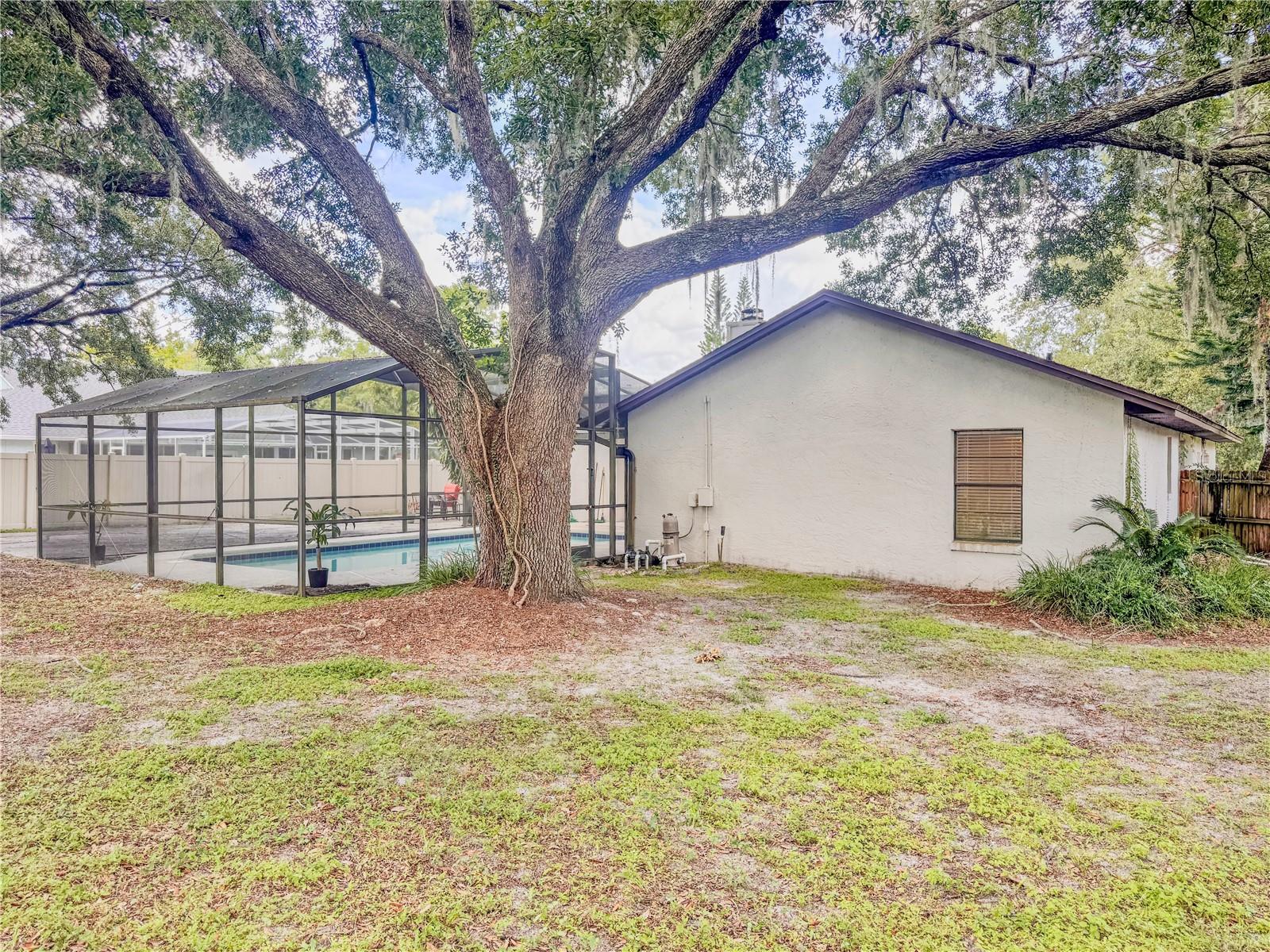 Image 42 of 53 For 2507 Creekview Circle