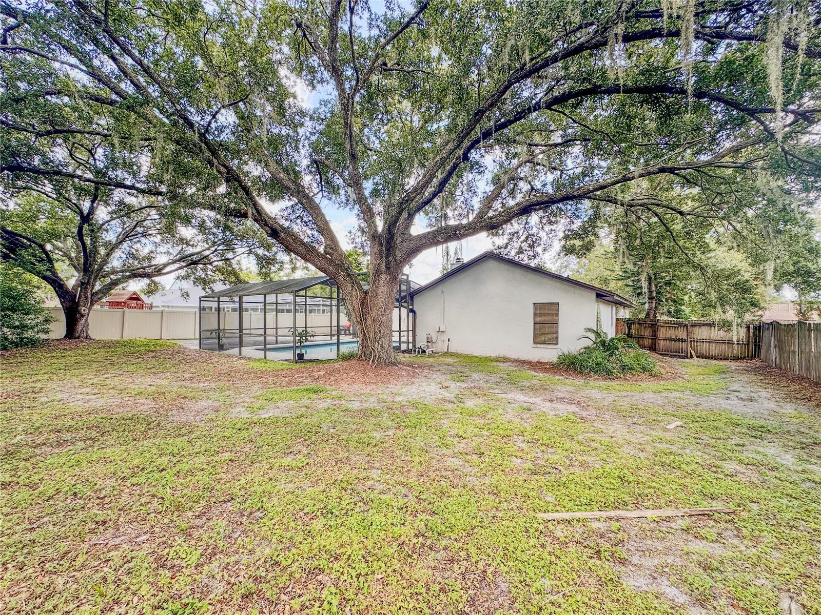 Image 43 of 53 For 2507 Creekview Circle