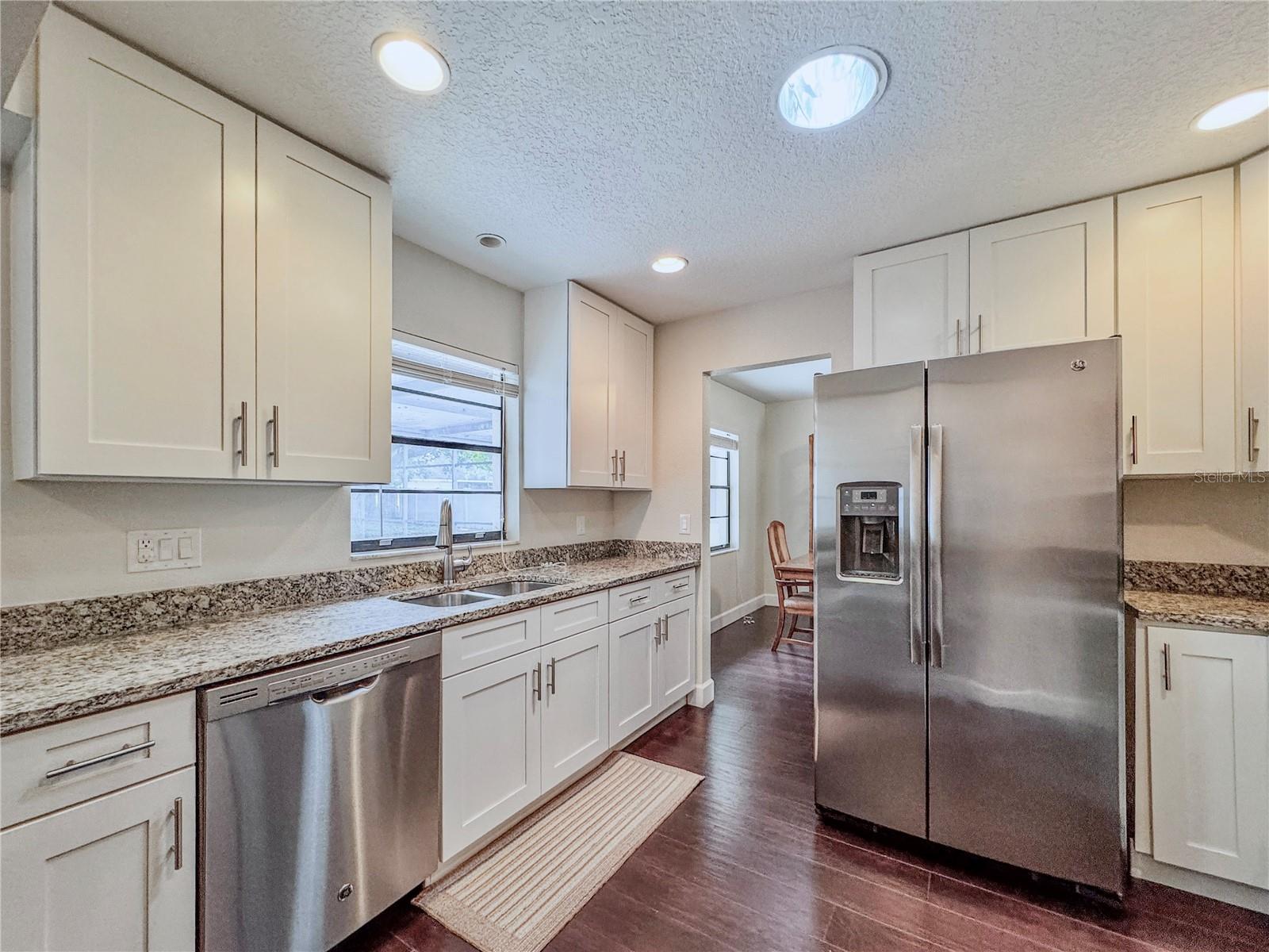 Image 7 of 53 For 2507 Creekview Circle