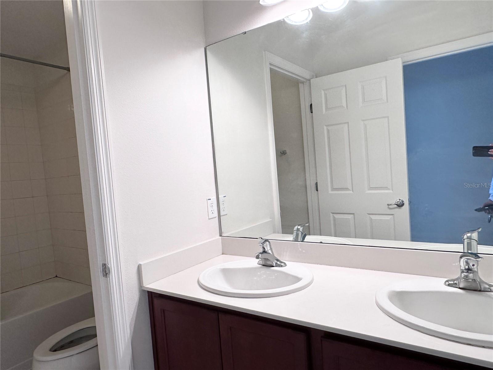 Image 14 of 19 For 3871 Gulf Shore Circle