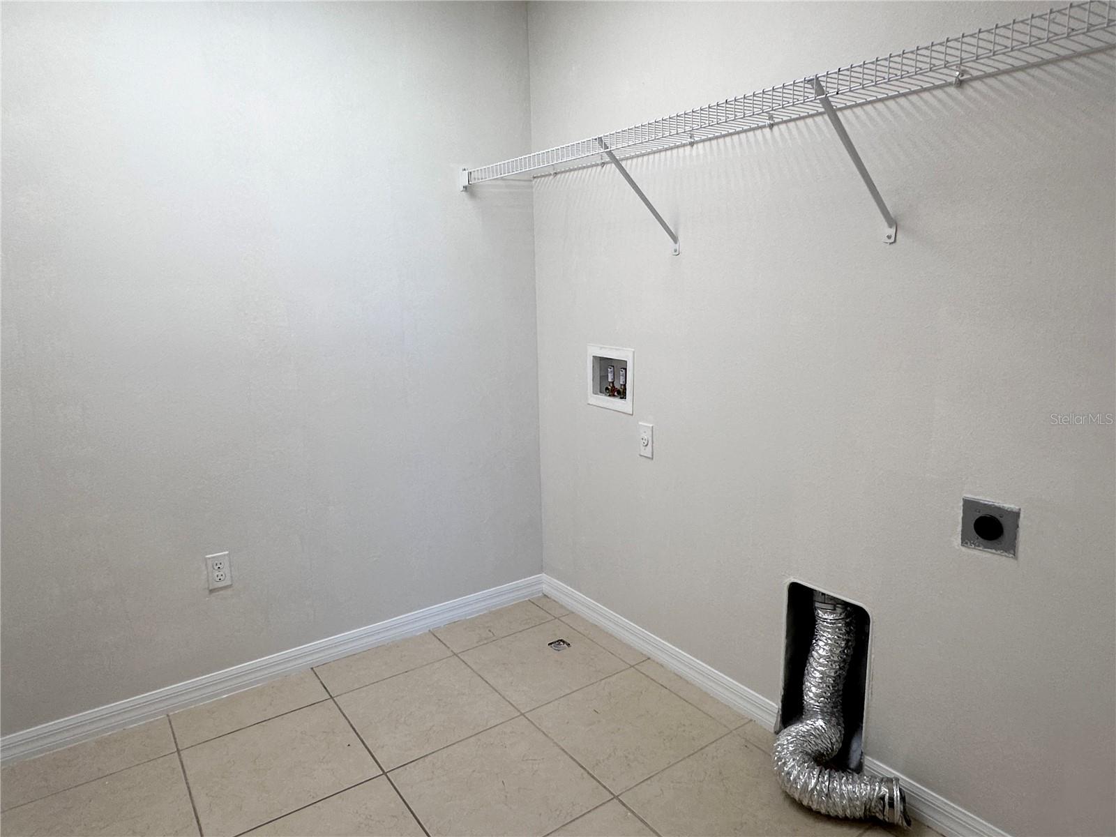 Image 18 of 19 For 3871 Gulf Shore Circle