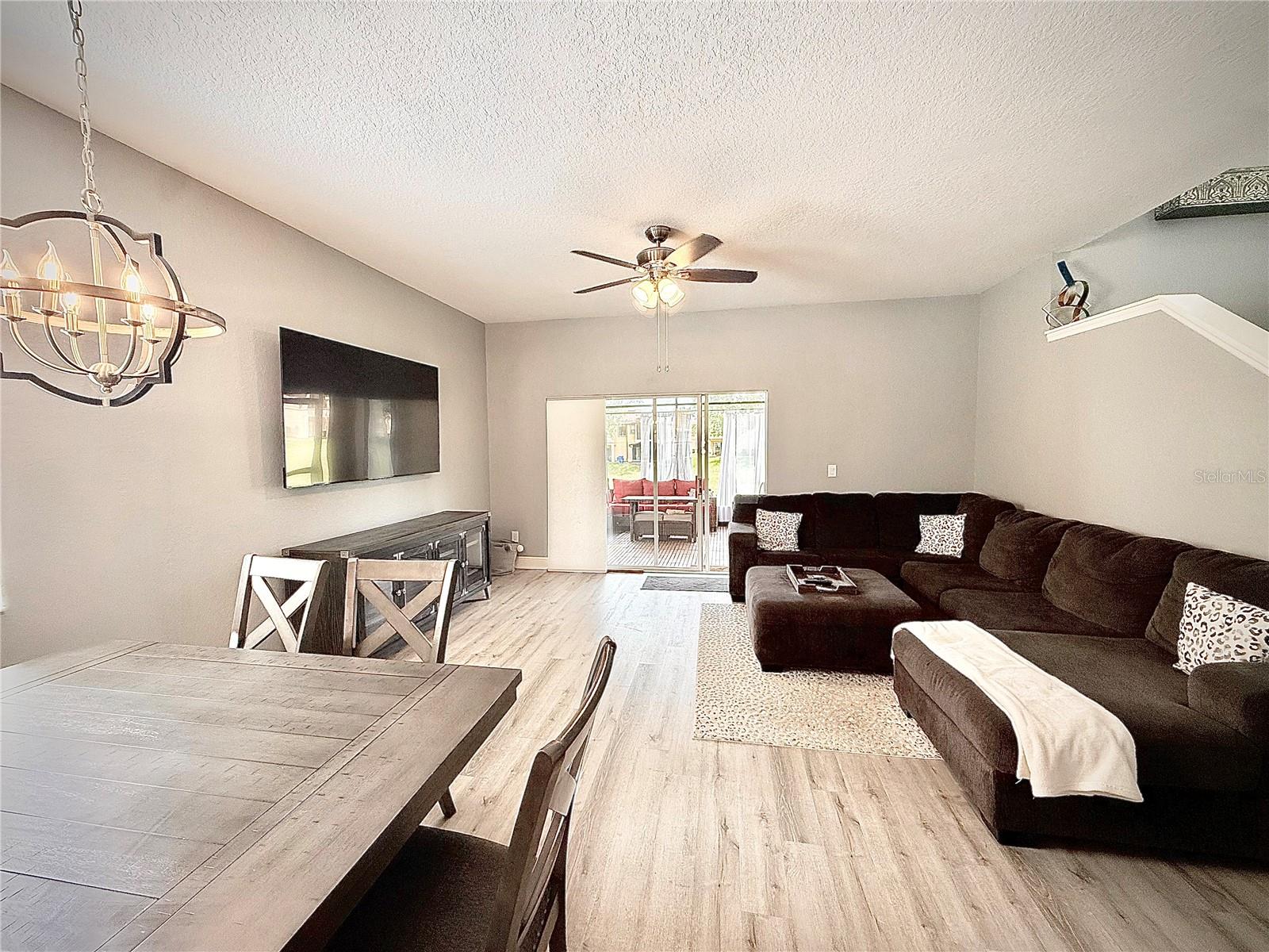 Image 4 of 62 For 4103 Calabria Avenue