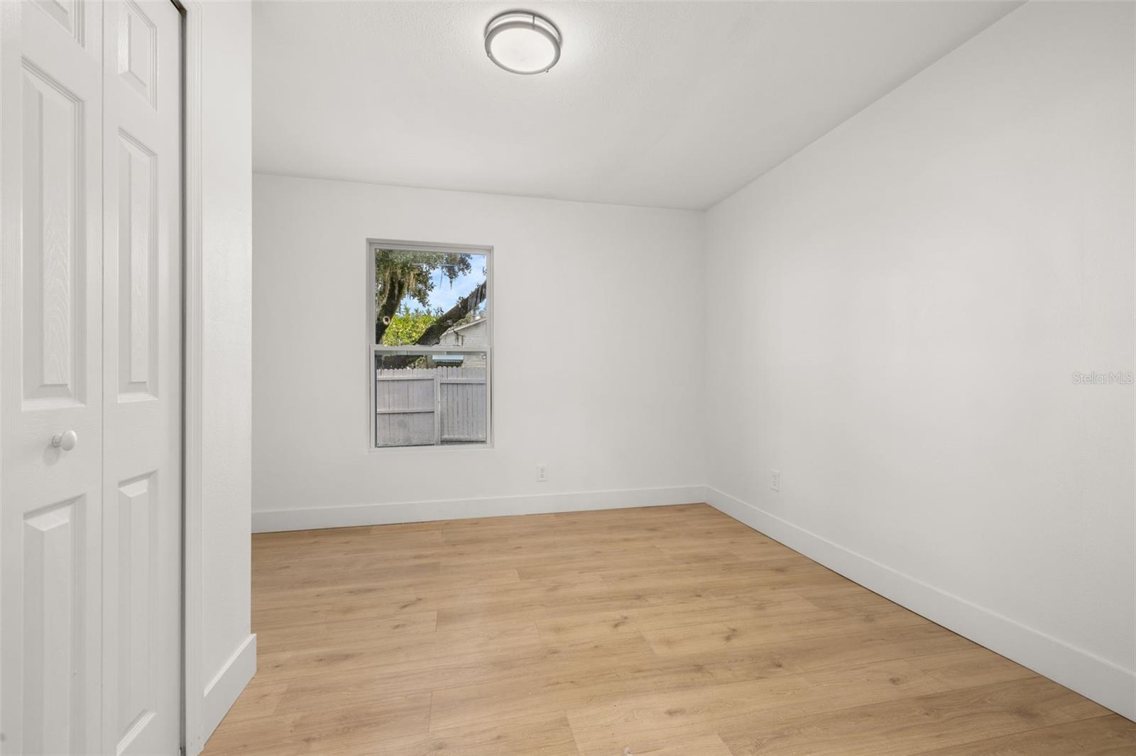 Image 20 of 38 For 145 Strain Boulevard