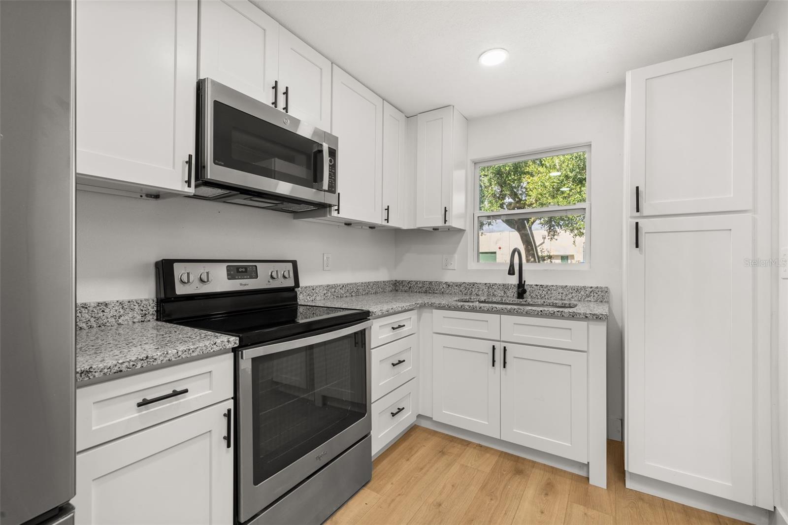 Image 7 of 38 For 145 Strain Boulevard