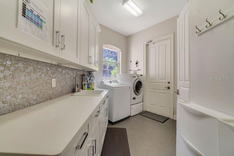 Image 8 of 35 For 9102 Southern Breeze Drive