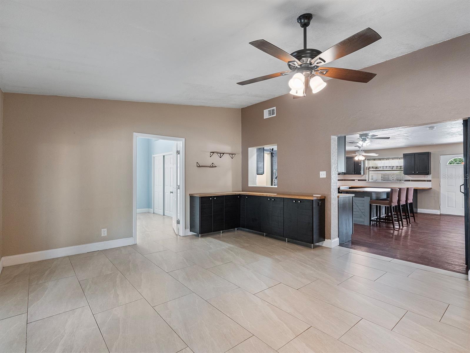 Image 14 of 47 For 6239 Orion Court