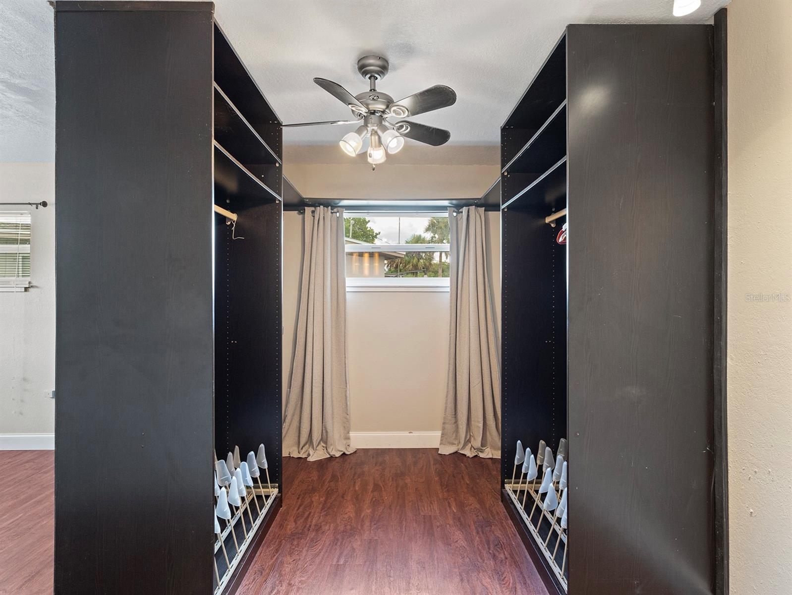 Image 20 of 47 For 6239 Orion Court