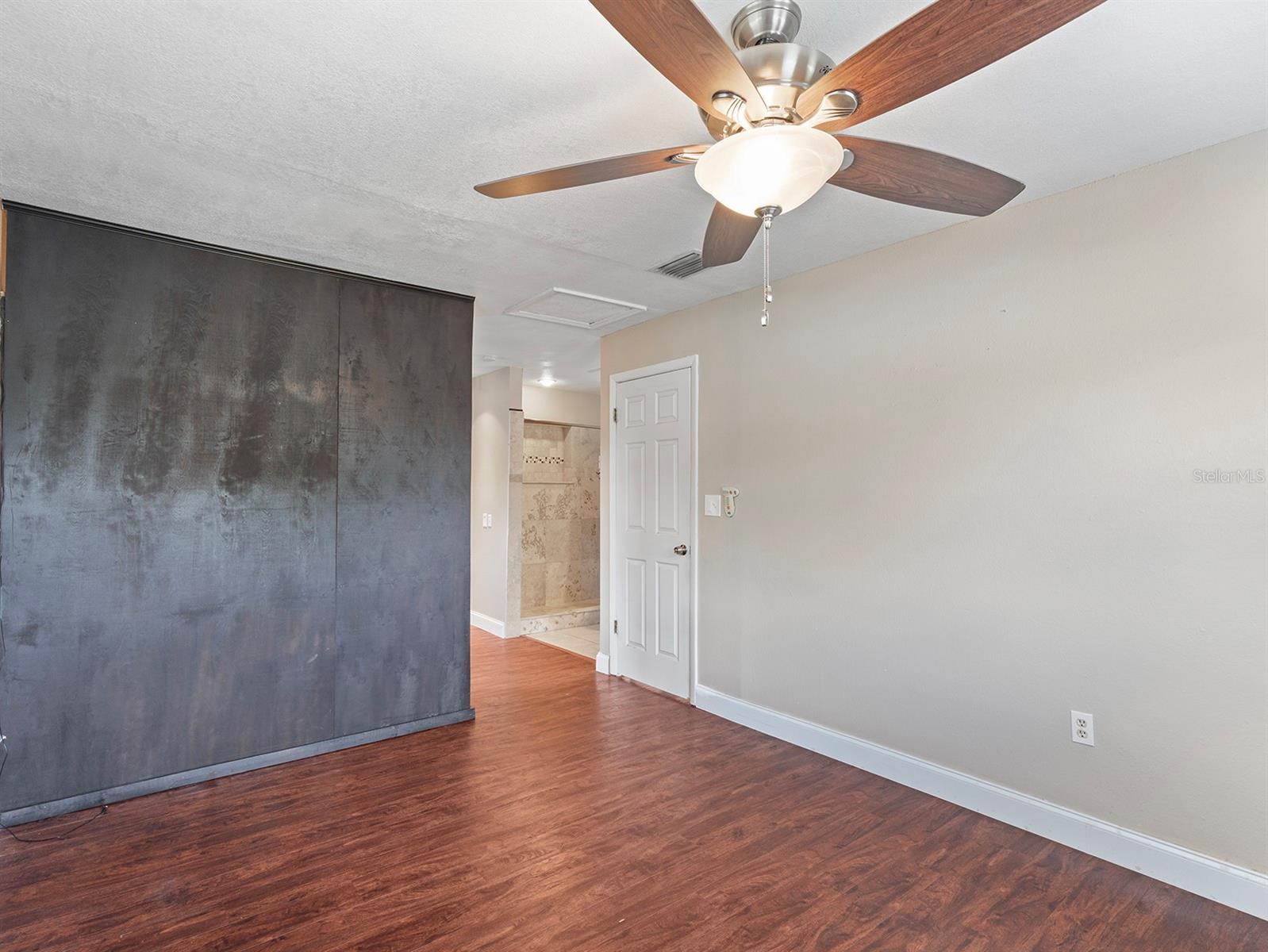 Image 22 of 47 For 6239 Orion Court