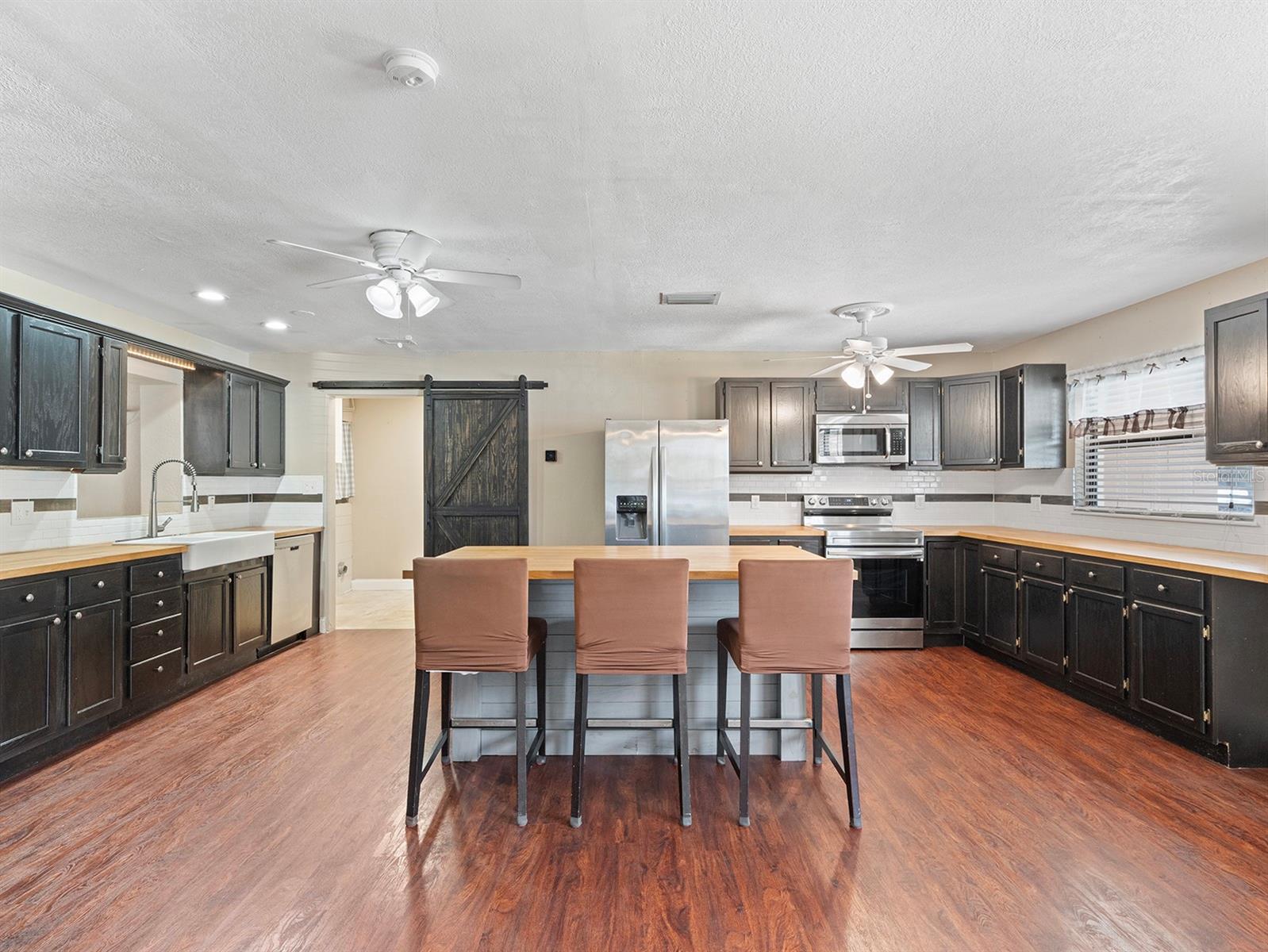 Image 4 of 47 For 6239 Orion Court