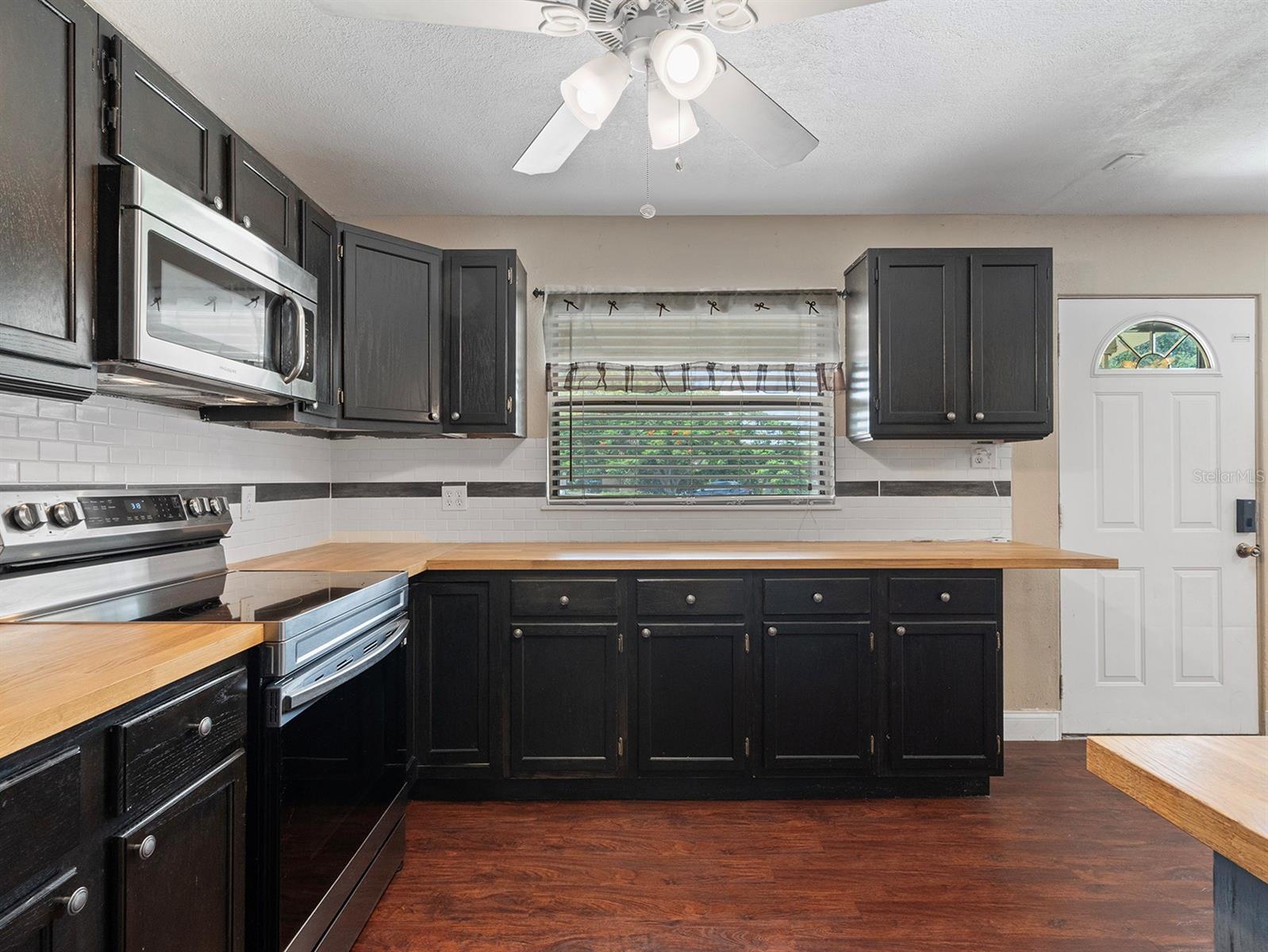 Image 8 of 47 For 6239 Orion Court